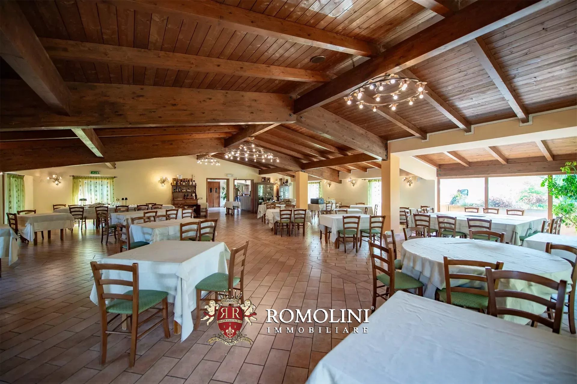 6 Bedroom Villa/Townhouse's Image 25