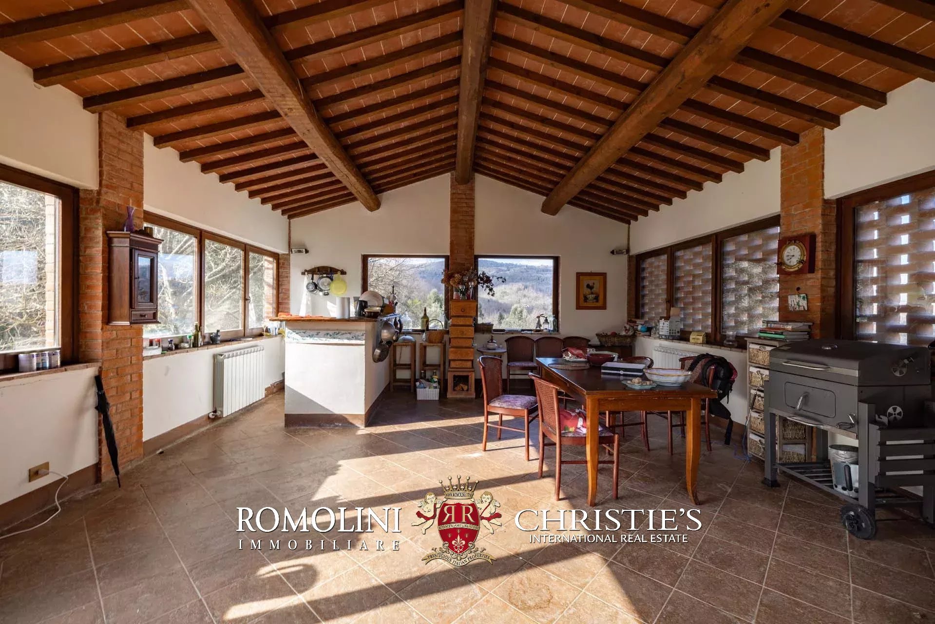 33 Bedroom Vineyard's Image 63