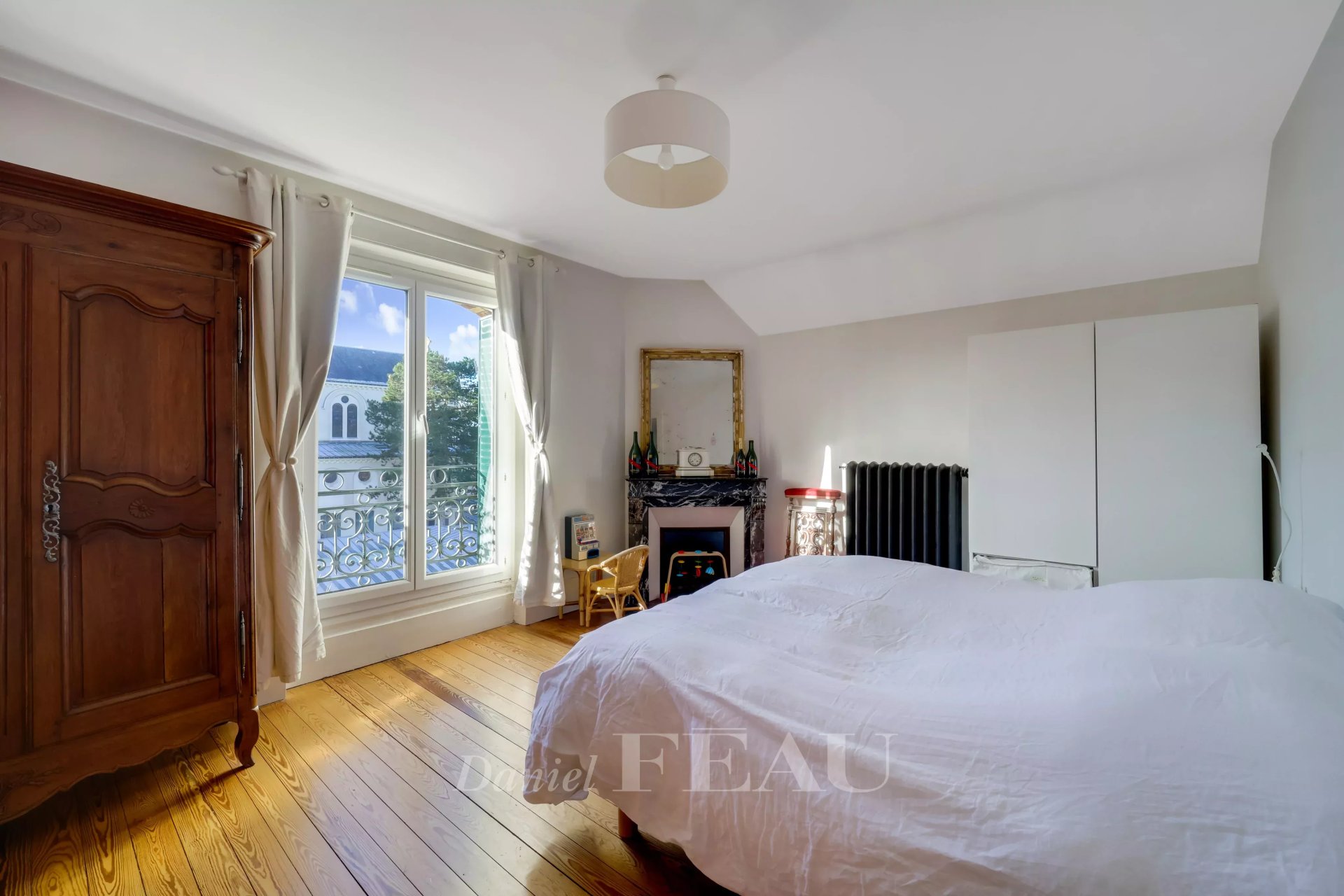 8 Bedroom Villa/Townhouse's Image 14