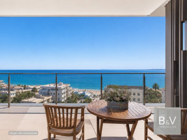 Magnificent 3-Bedroom Apartment with Panoramic Sea Views and Two Terraces — photo 2