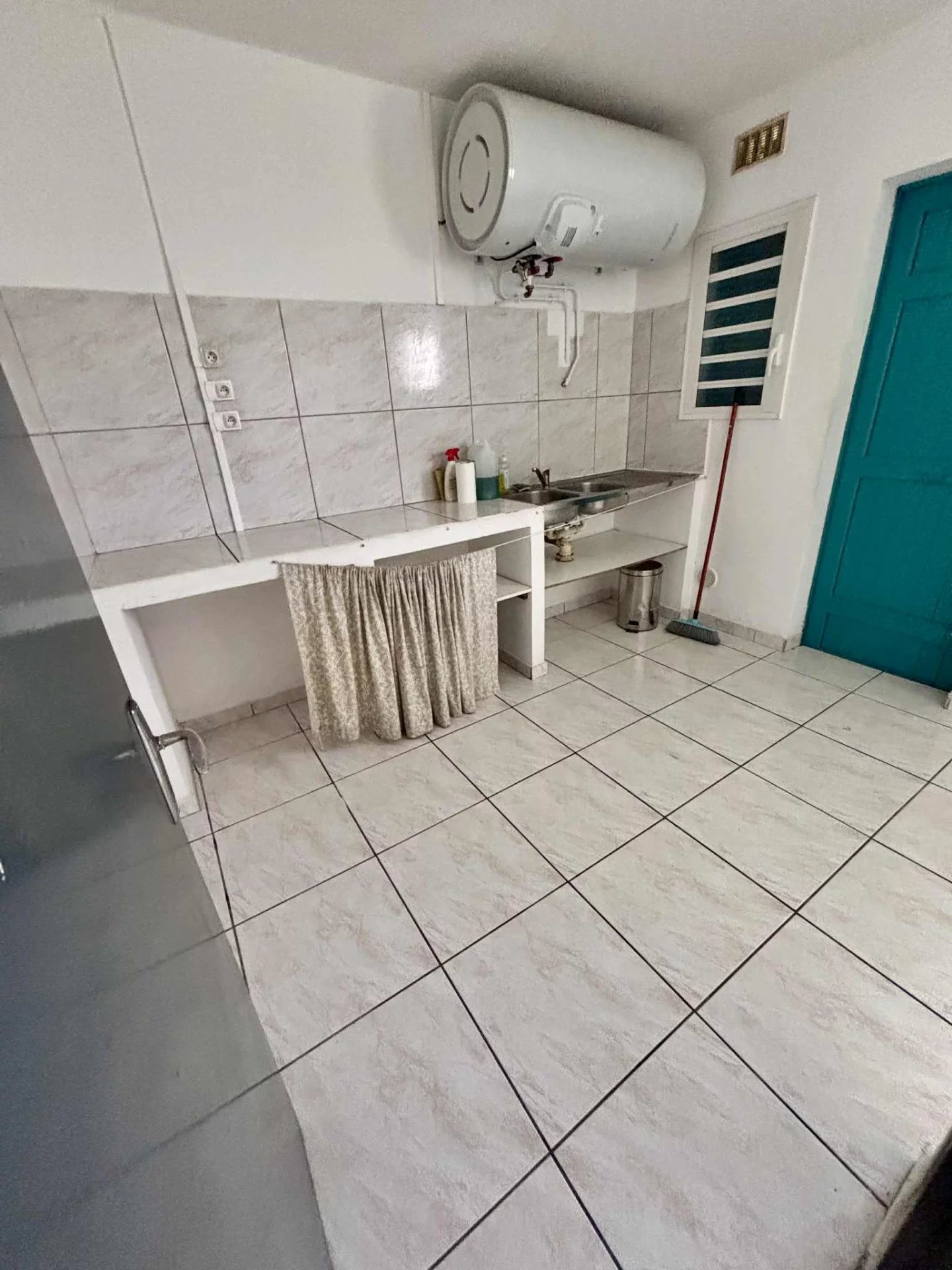 Location Local Saint-Benoît