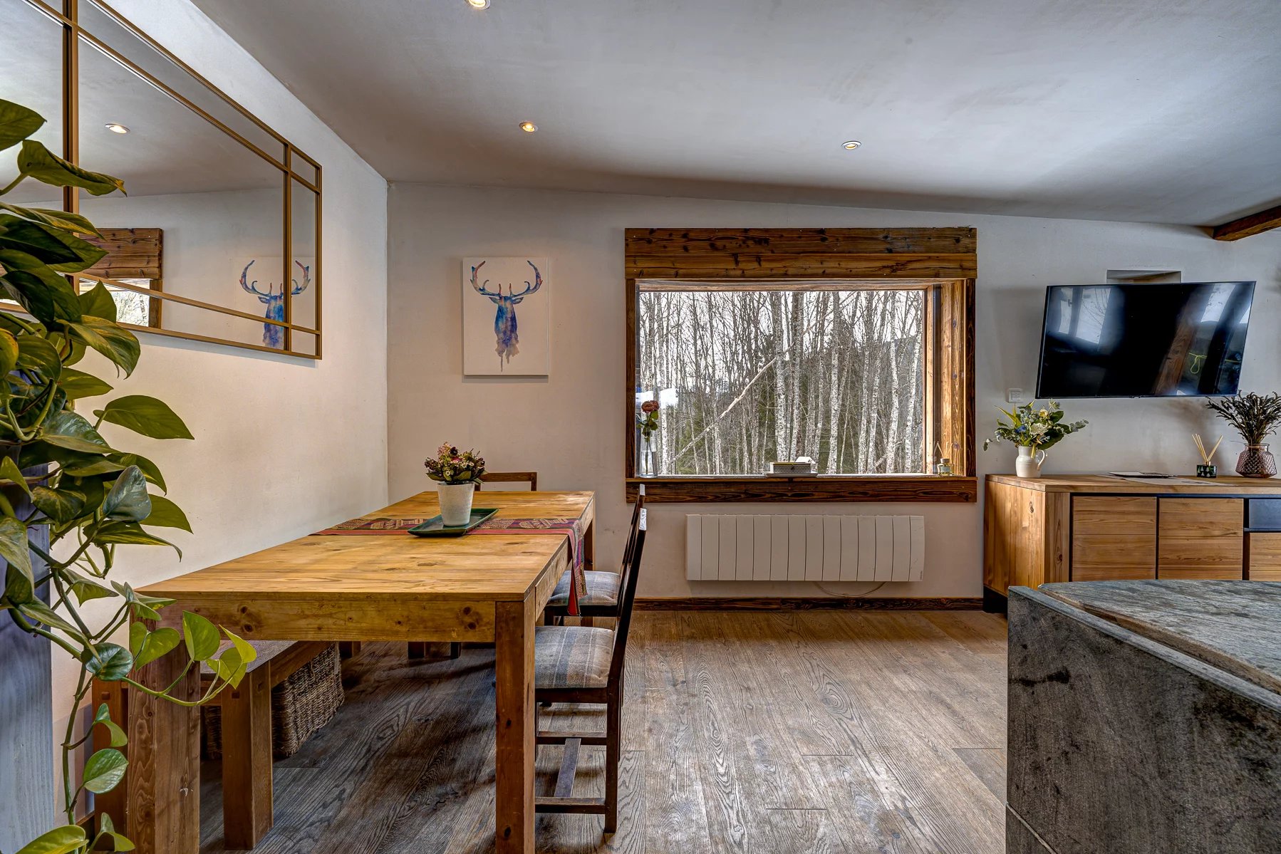 Photo of CHAMONIX - A 2 bedroom chalet surrounded by nature