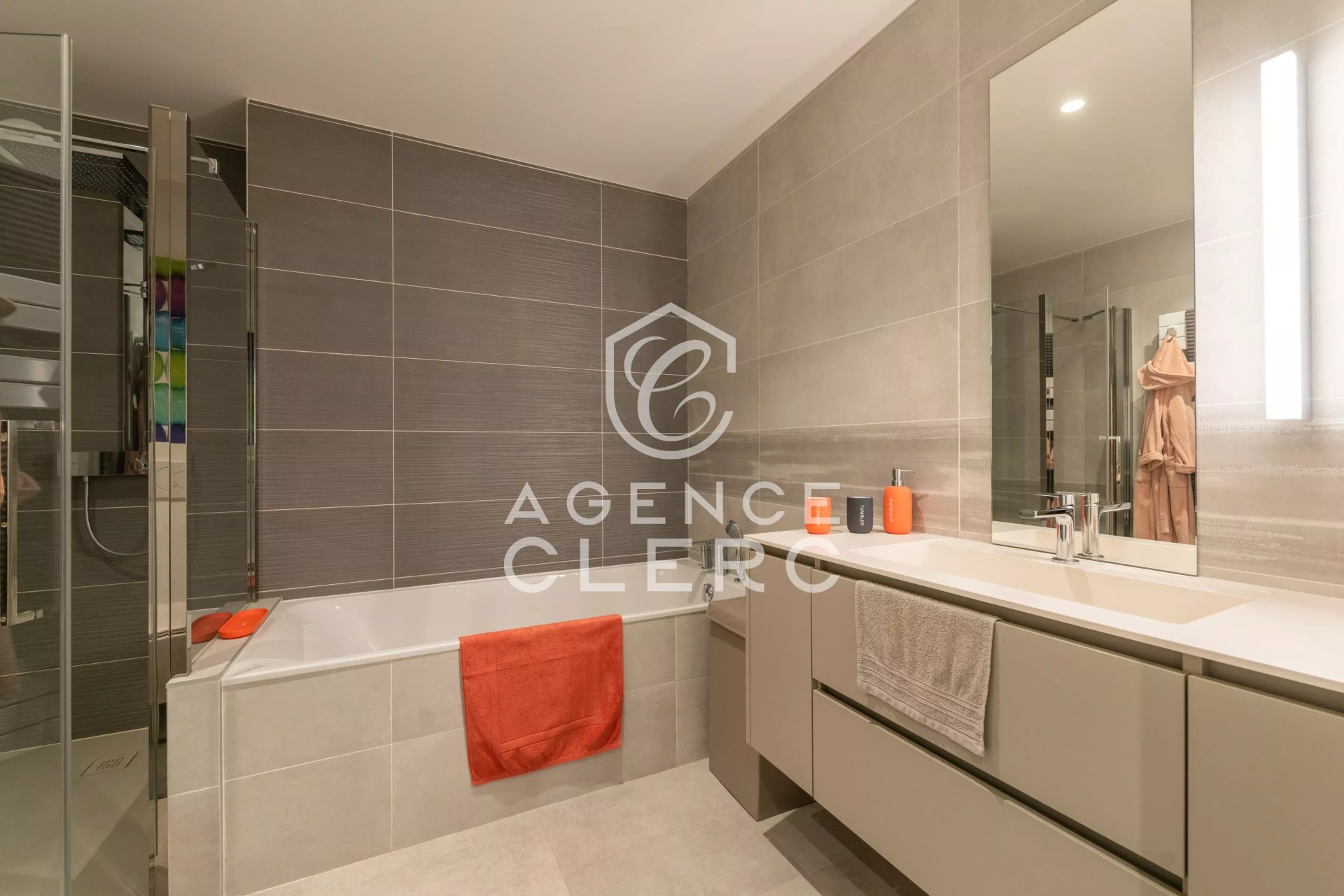 3 Bedroom Villa/Townhouse's Image 12