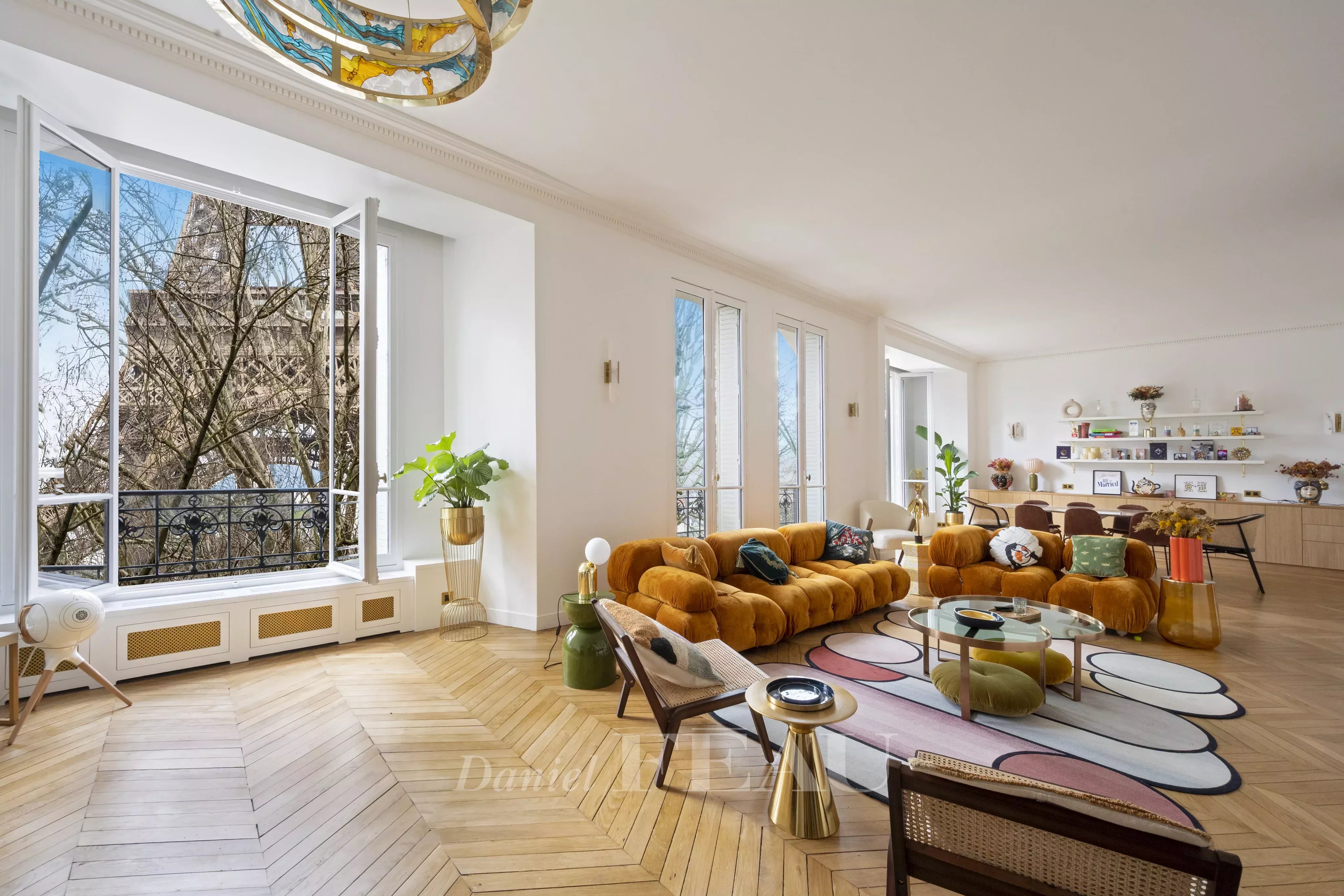 Paris 7th District –  A 3-bed apartment in an exceptional location