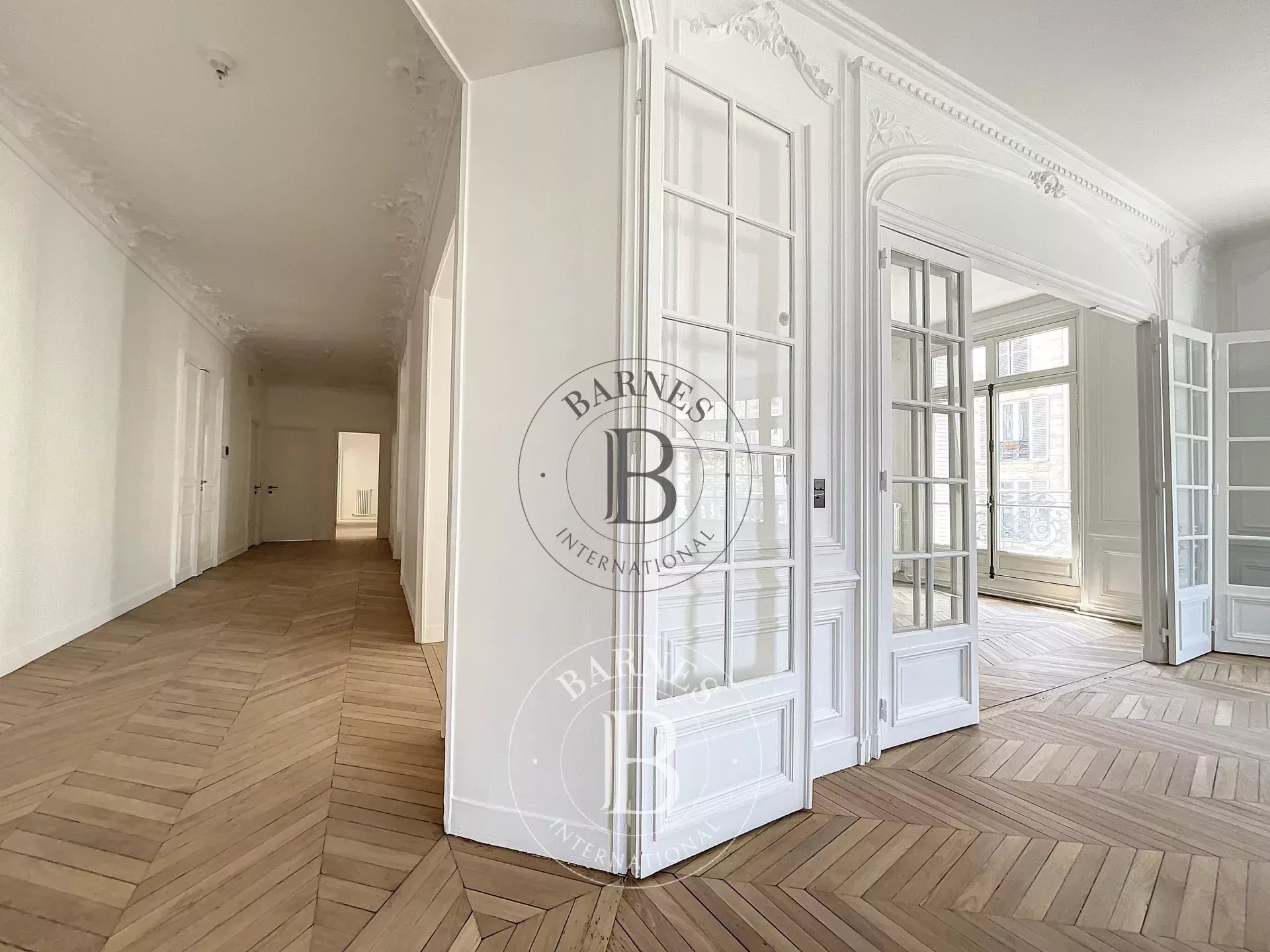 Daire Paris 8ème - picture 12