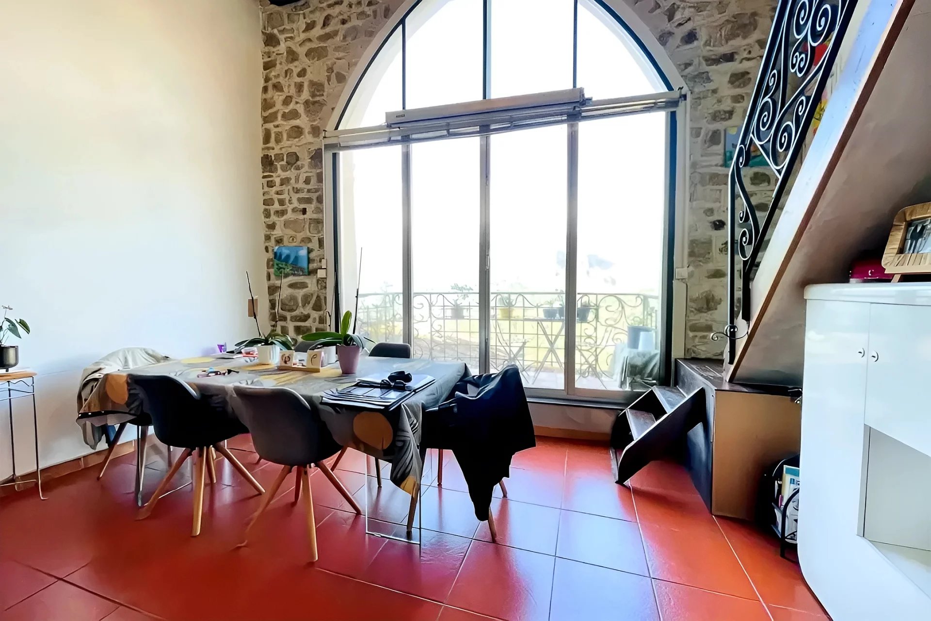 Charming 3P in Castellar, sea view and absolute calm.