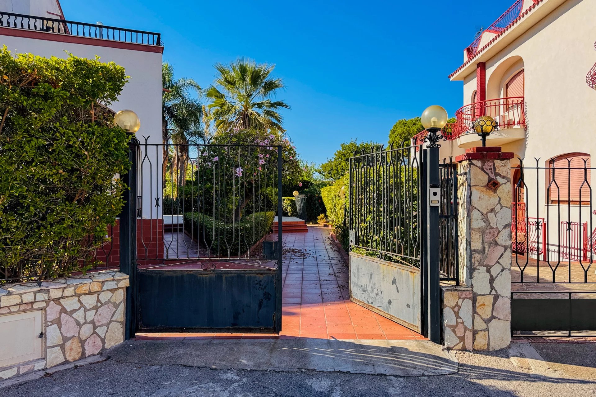 Villa in Casteldaccia - Image 3