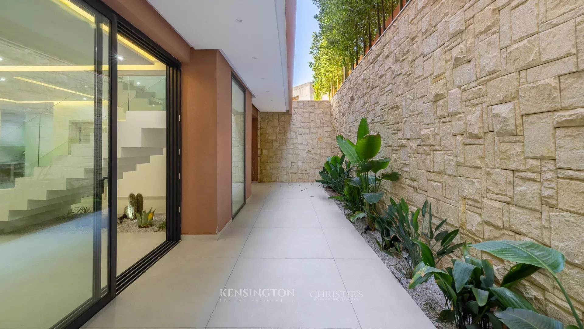 5 Bedroom Villa/Townhouse's Image 23