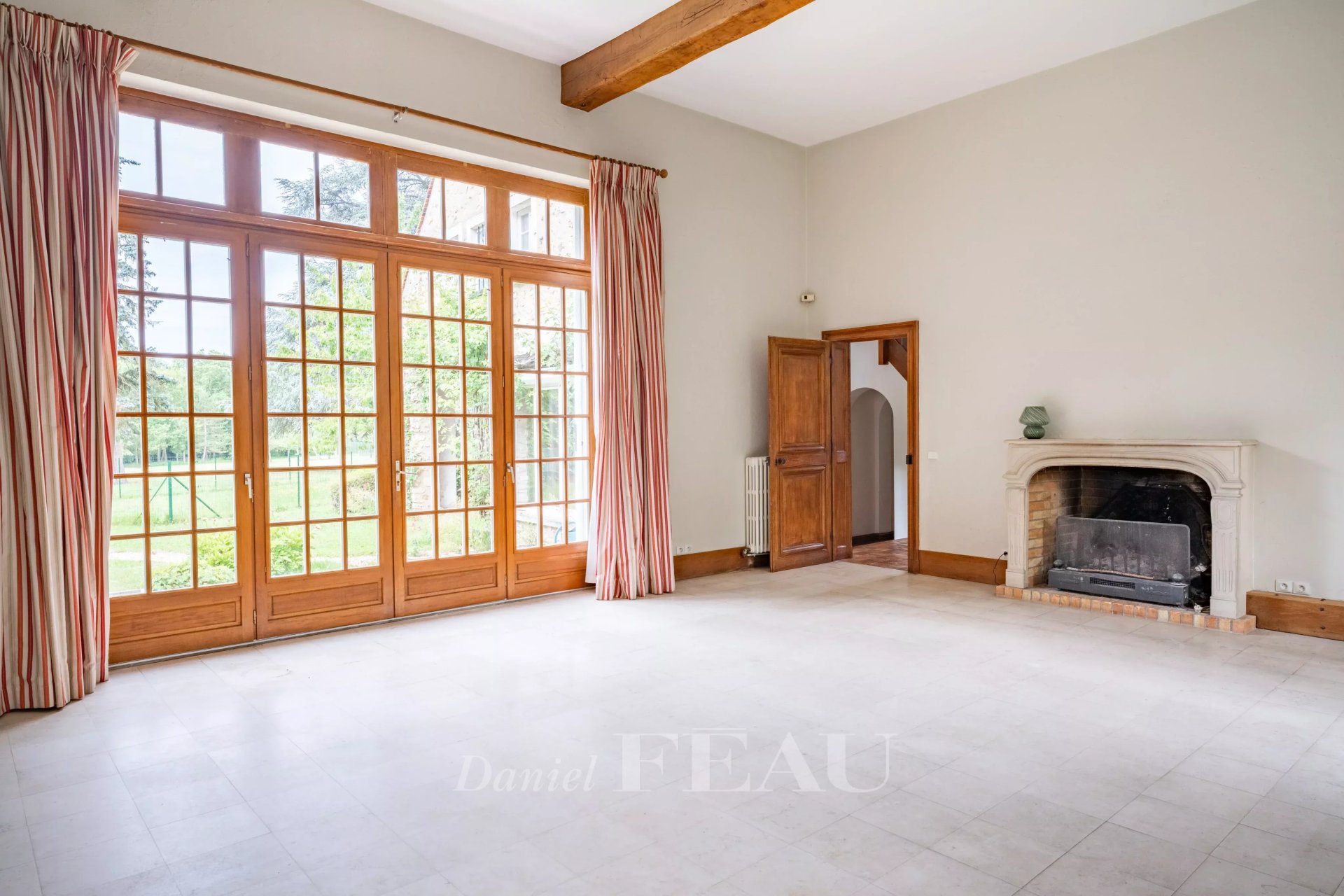 10 Bedroom Villa/Townhouse's Image 8