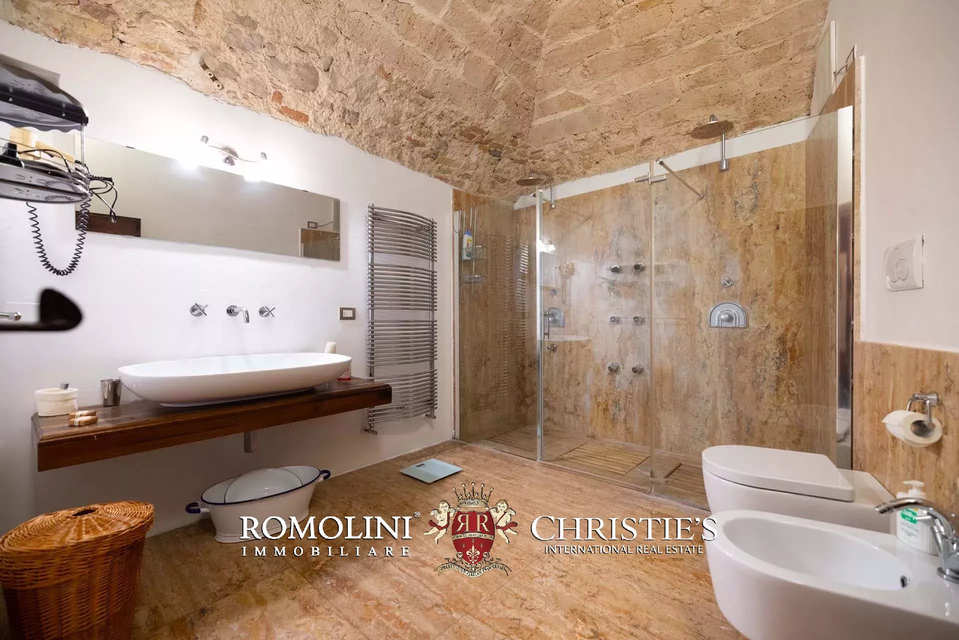 80 Bedroom Villa/Townhouse's Image 66