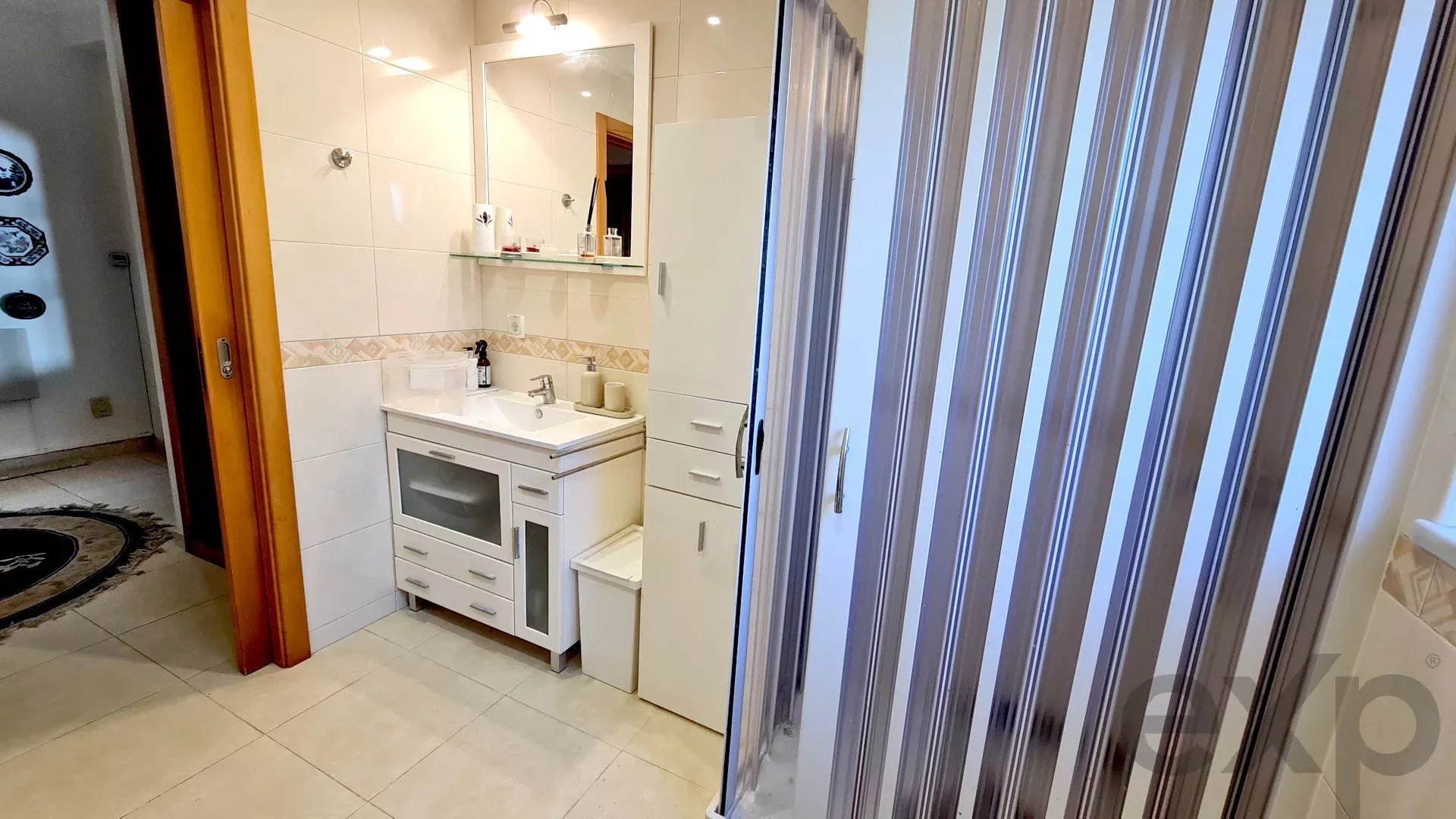 4 Bed. House with Pool, close to the beach 87154066 image 16