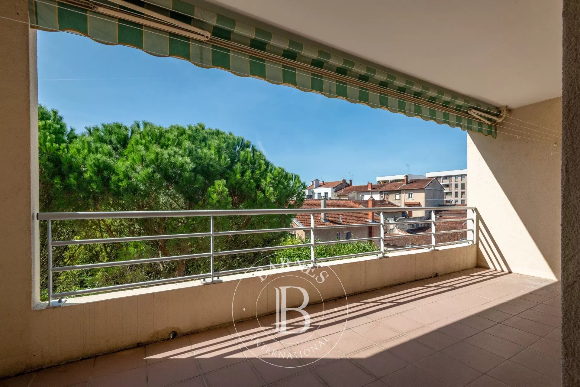 Daire Sathonay-Camp - picture 7