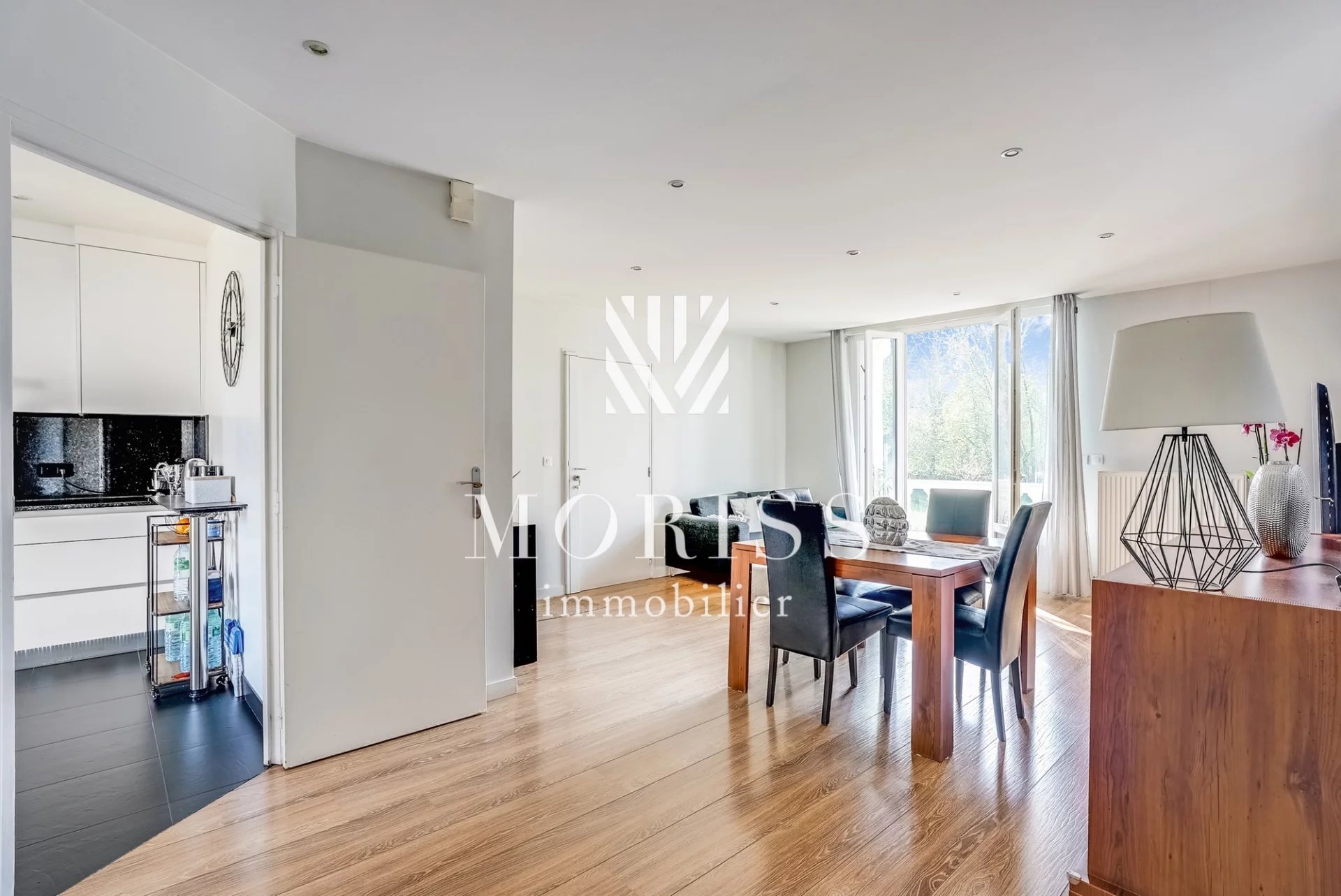 APPARTEMENT FACE MARNE, QUATRE CHAMBRES 129 m2 - Image Array