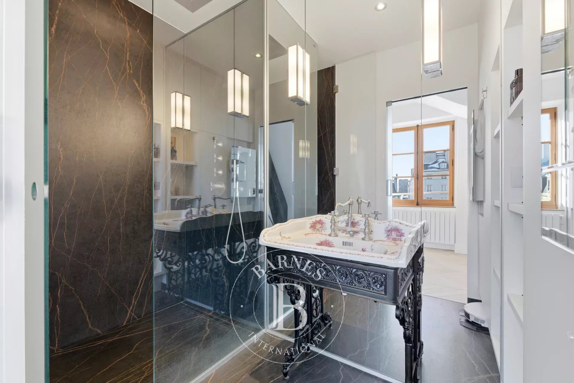 Daire Paris 4ème - picture 19