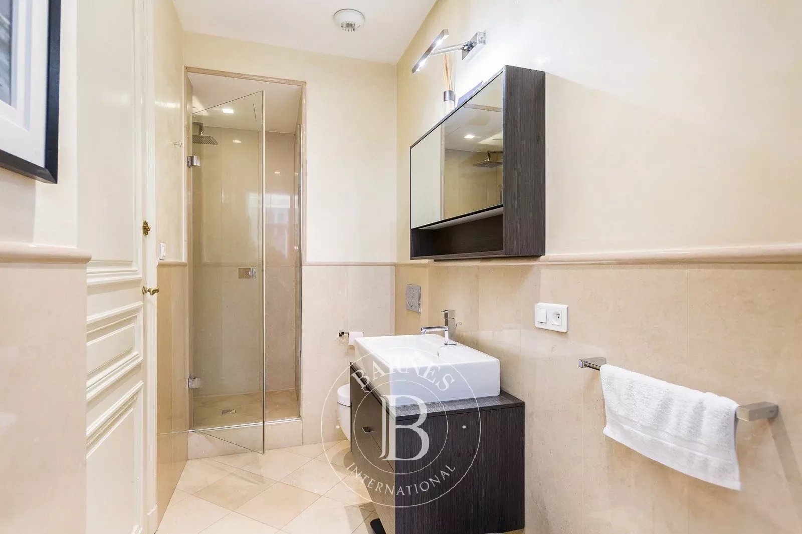 Daire Paris 8ème - picture 15