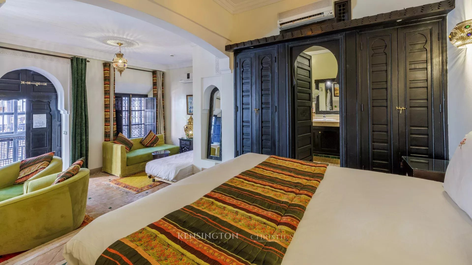 18 Bedroom Villa/Townhouse's Image 25