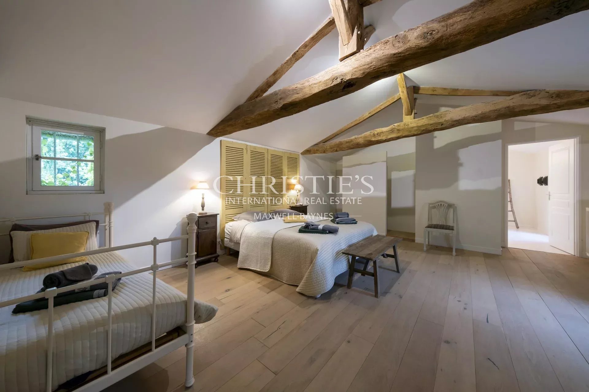 6 Bedroom Villa/Townhouse's Image 26