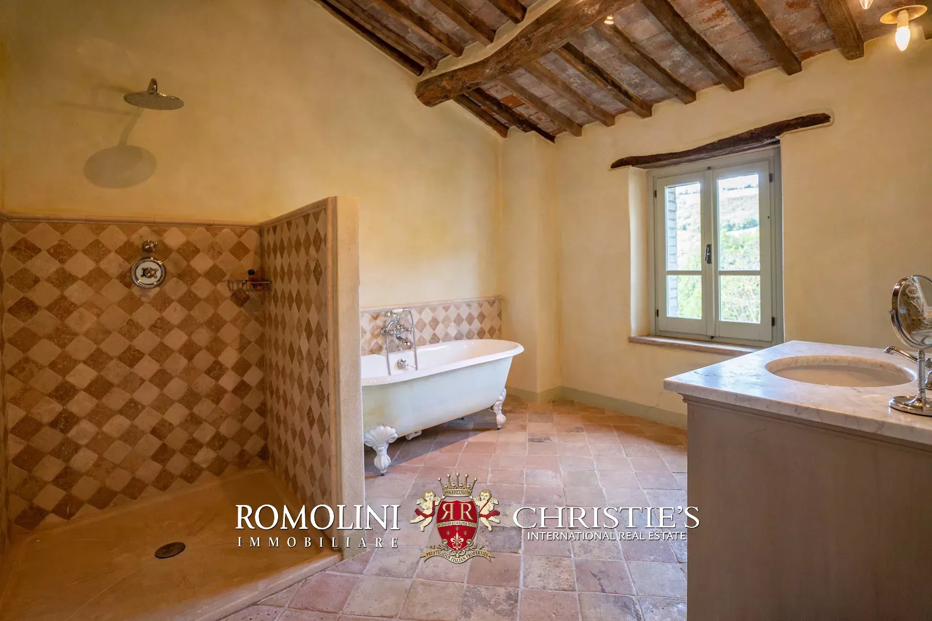 5 Bedroom Villa/Townhouse's Image 73