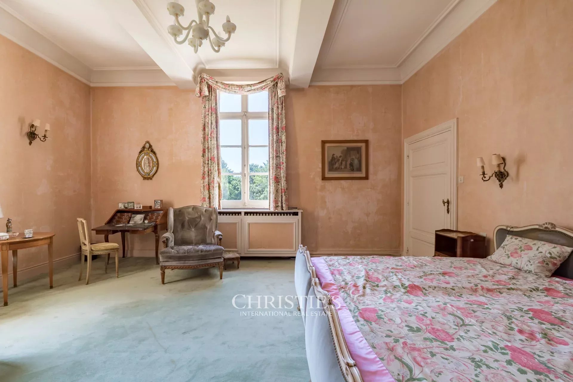 Elegante historische villa, genesteld in een park van bijna 2ha