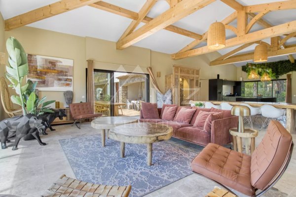 Luxury Family Villa in Grimaud with View of the Historic Castle — photo 4