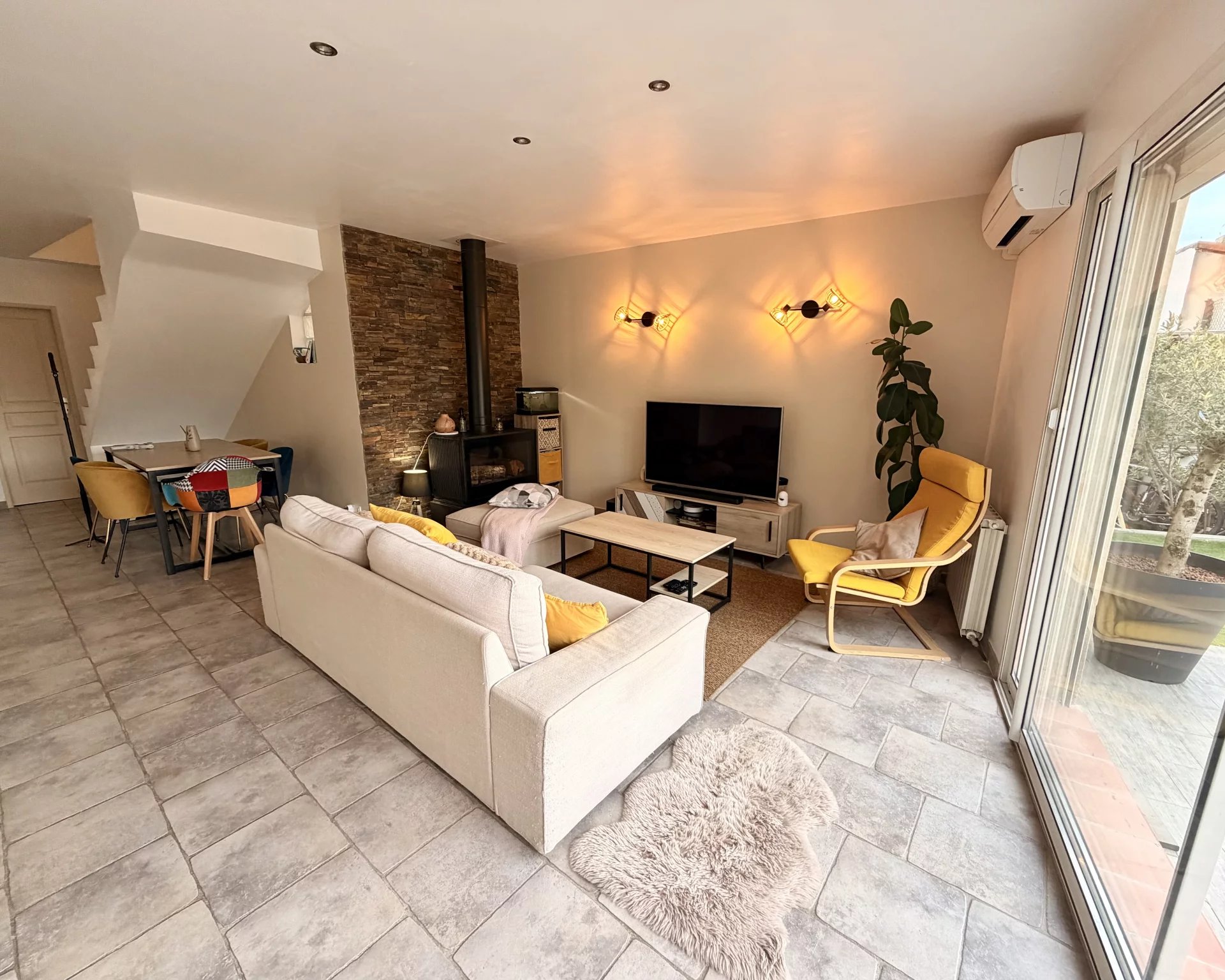 Sale Village house Vitrolles