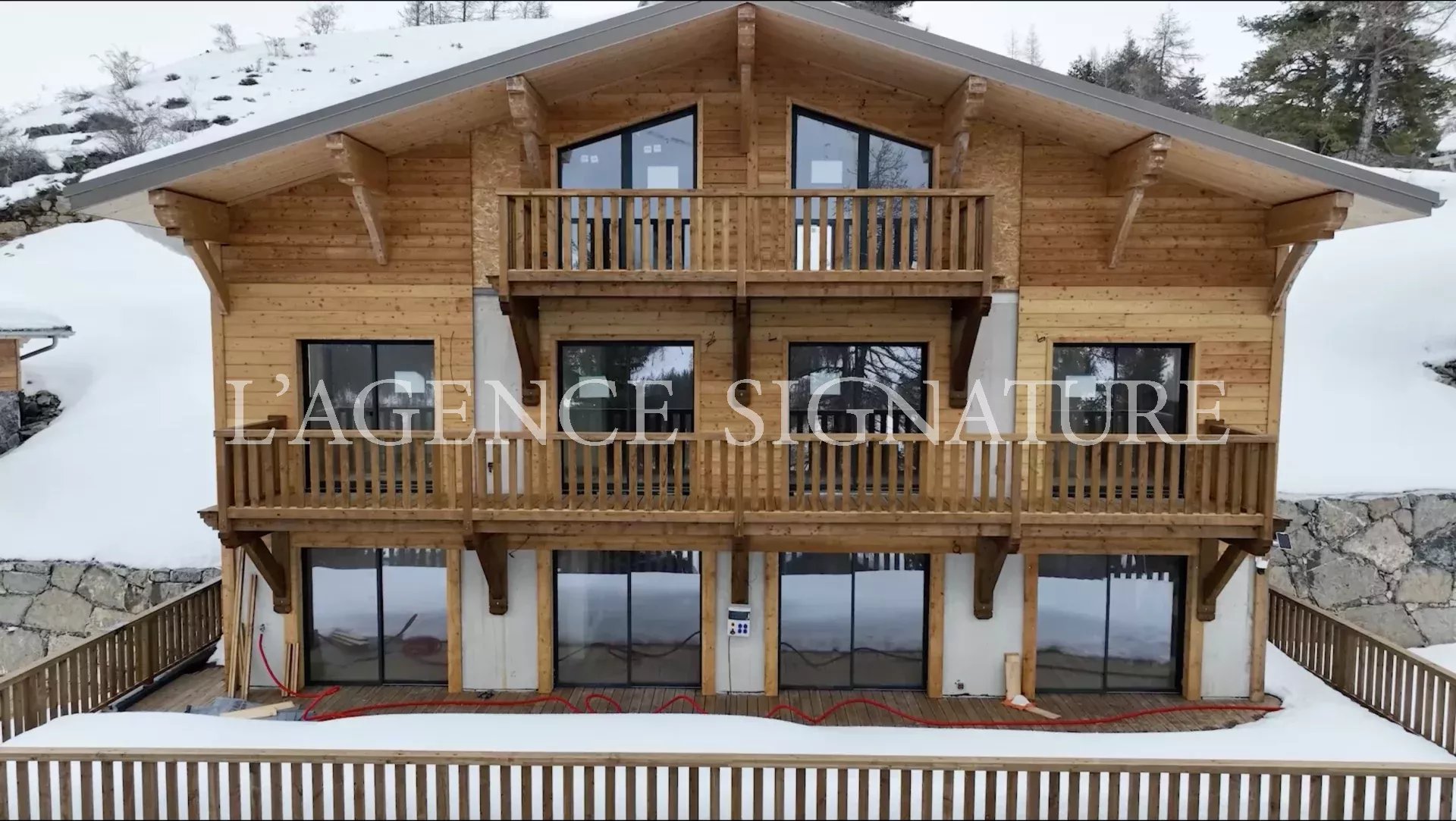 Agence immobilière de 