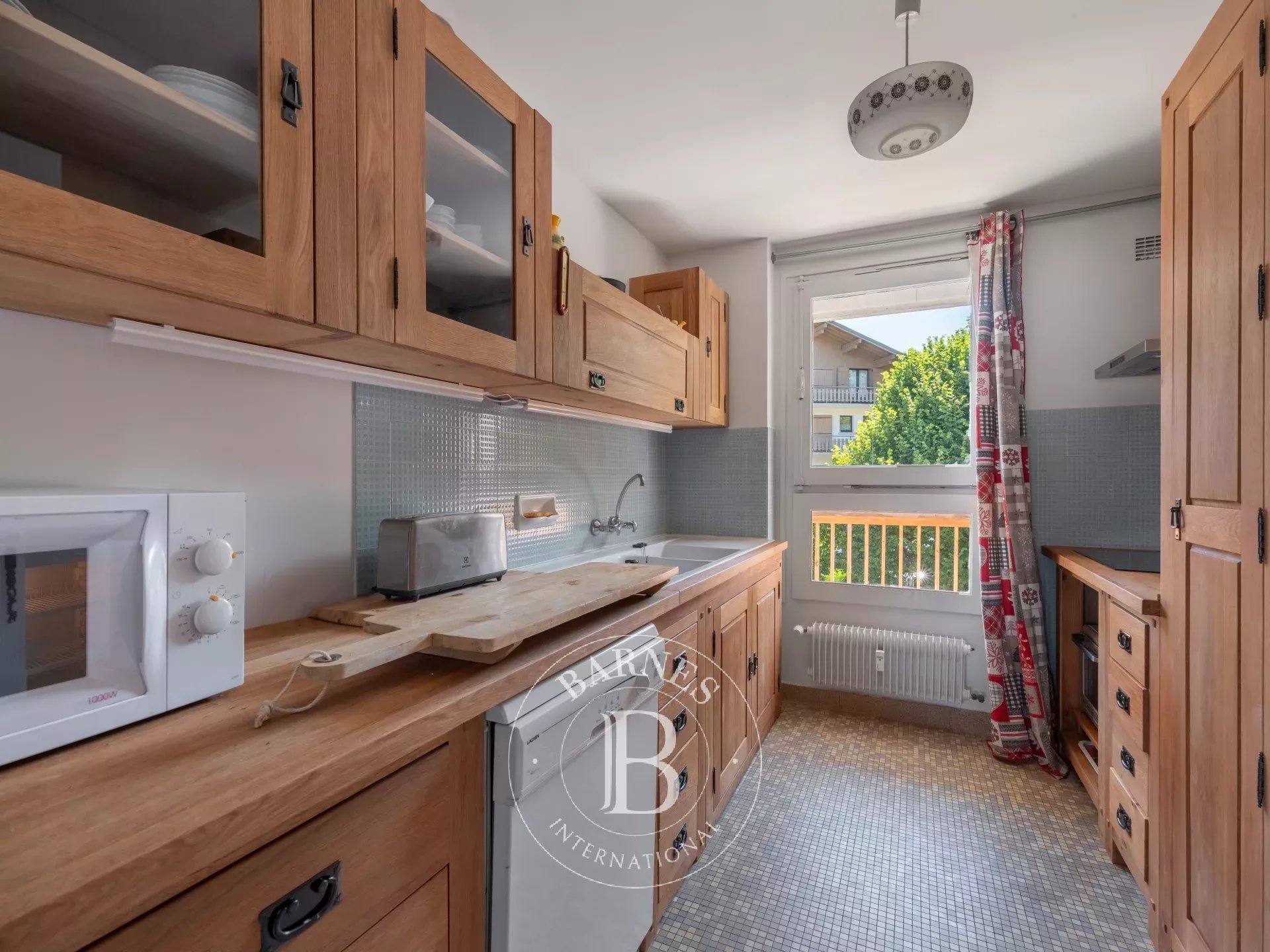 Daire Combloux - picture 6