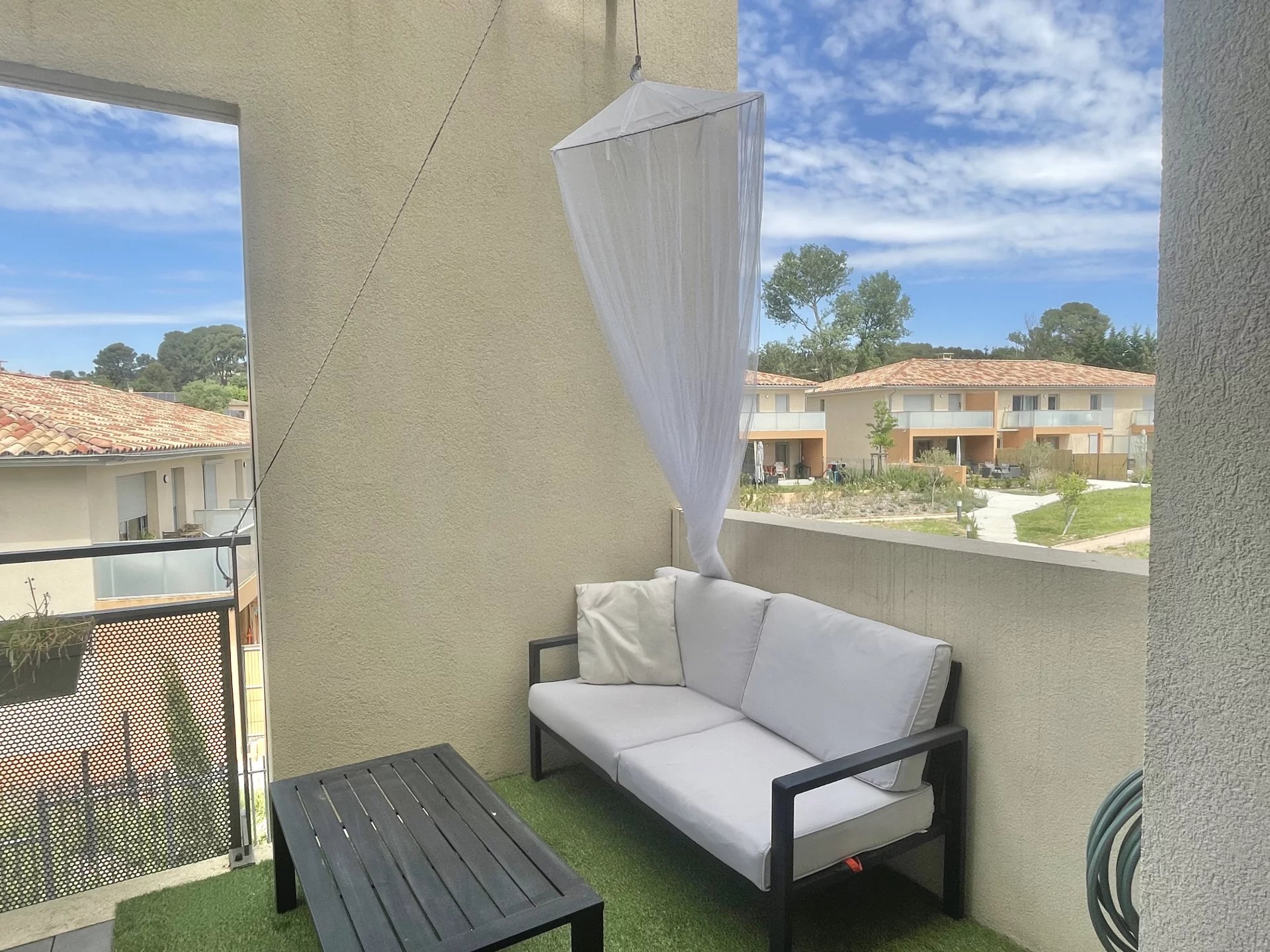T2 de 42 m², terrasse et box en sous-sol - Photo 3