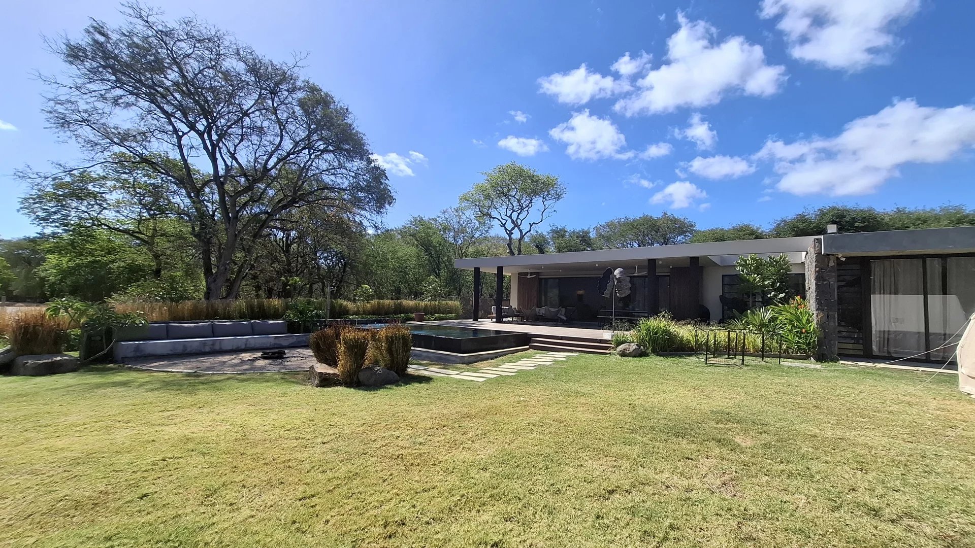 Ev Rivière Noire - picture 5