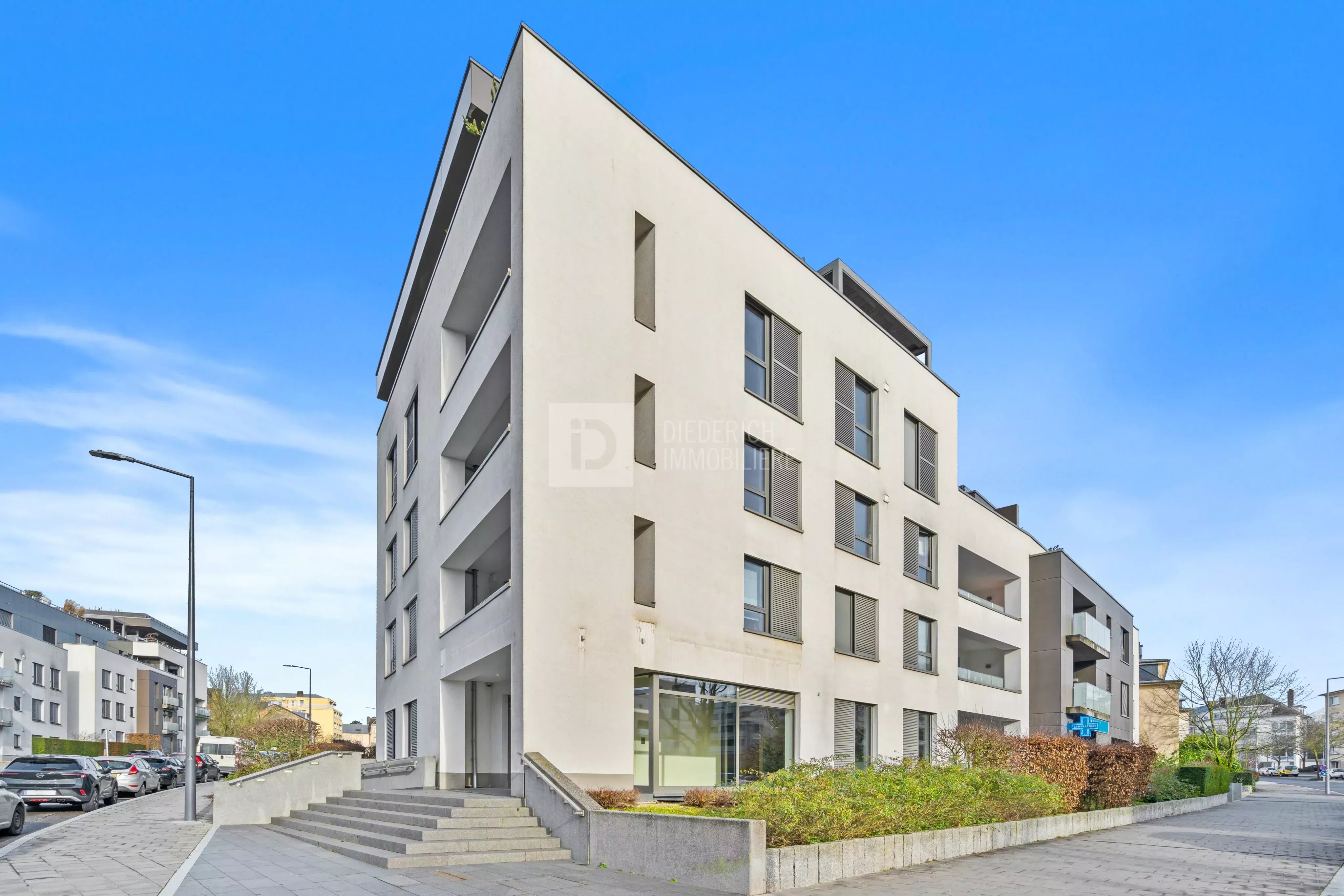 Location Commerce Luxembourg Merl