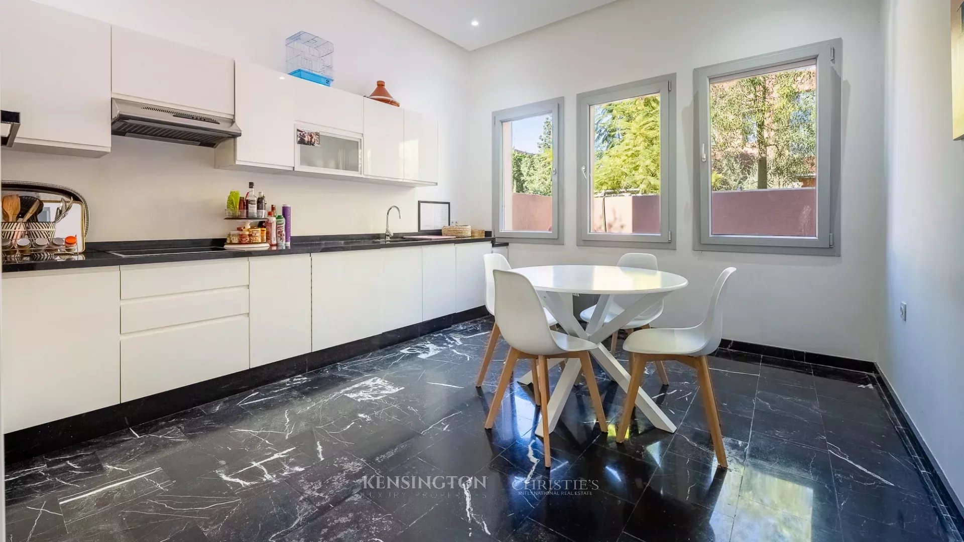4 Bedroom Villa/Townhouse's Image 18