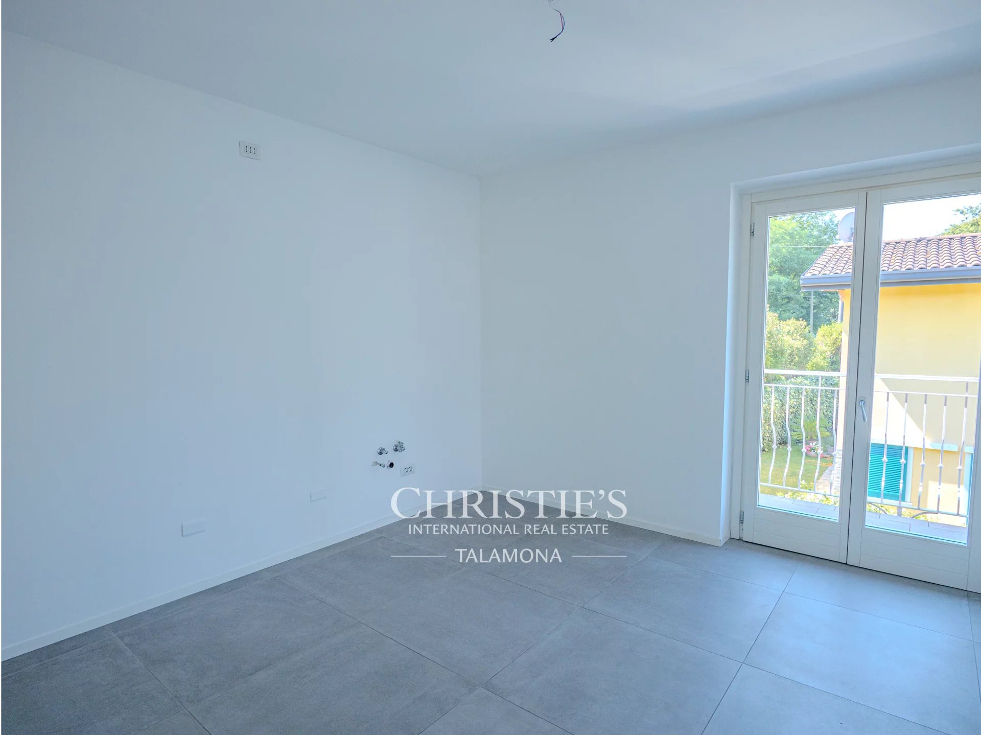 3 Bedroom Apartment/Flat's Image 3