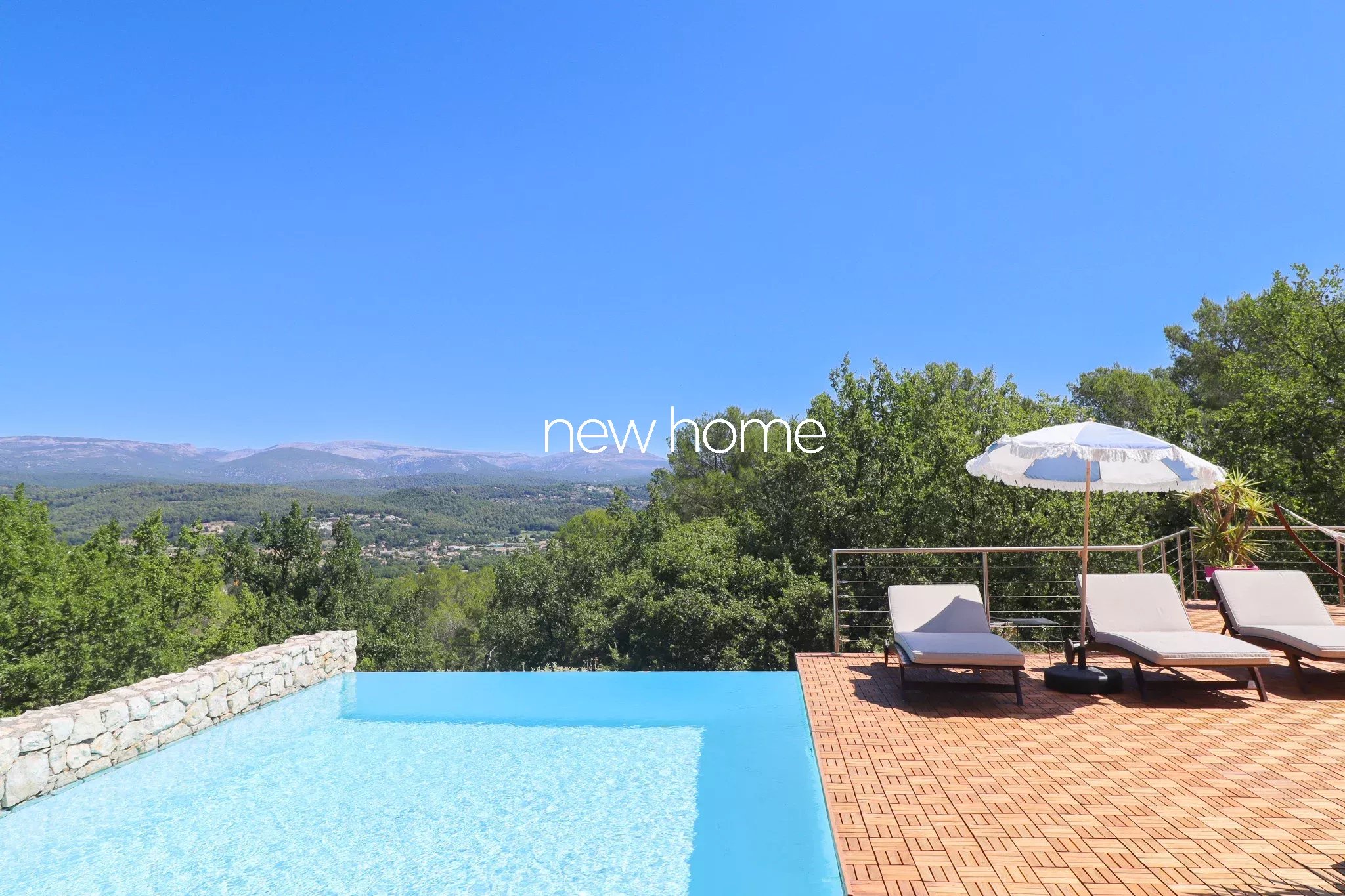 Villa moderne avec vue panoramique