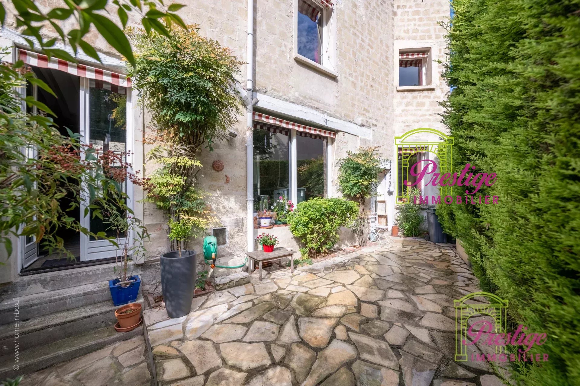 Agence immobilière de 