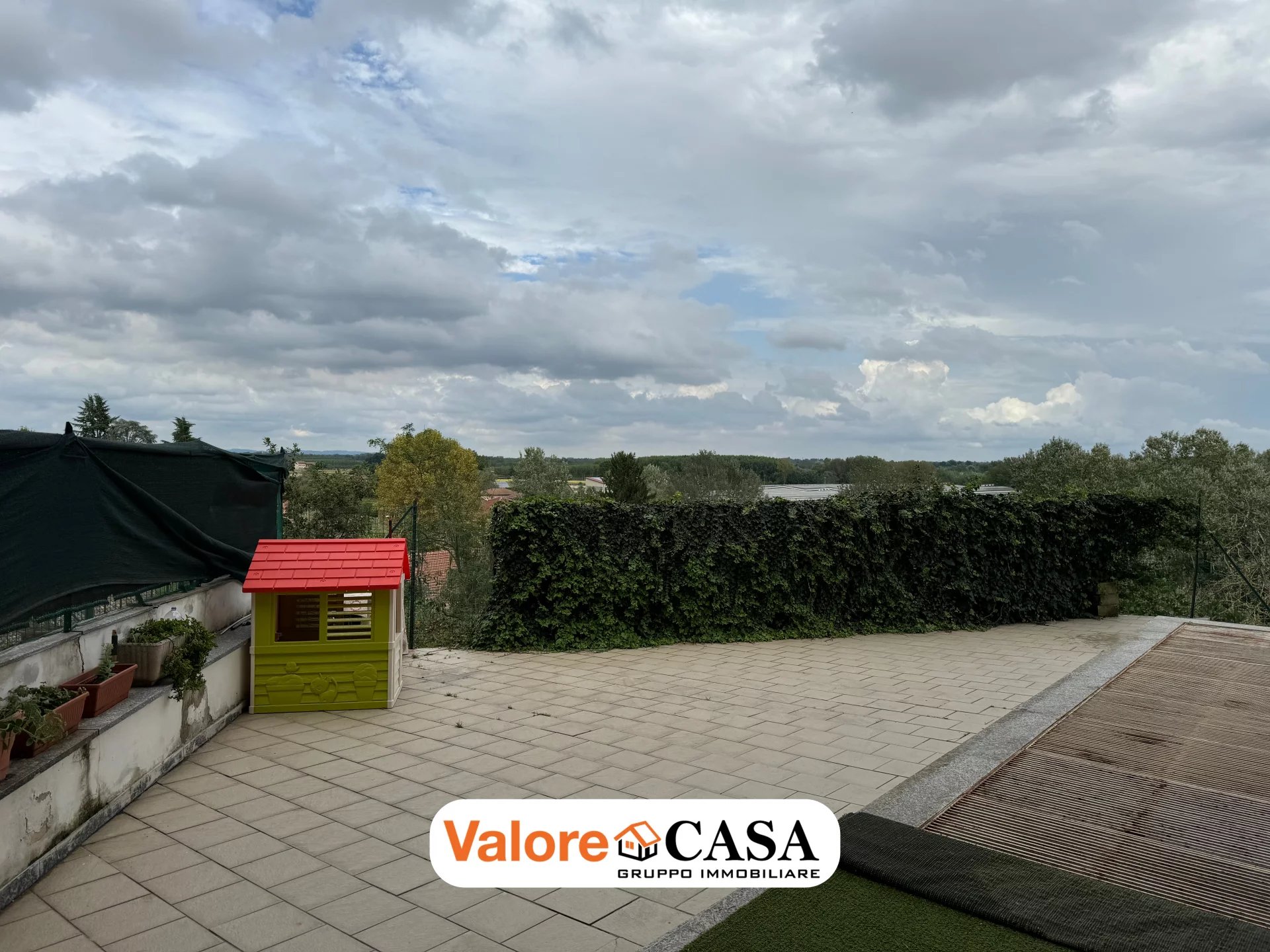 CASSINE, APPARTAMENTO CON GIARDINO PRIVATO