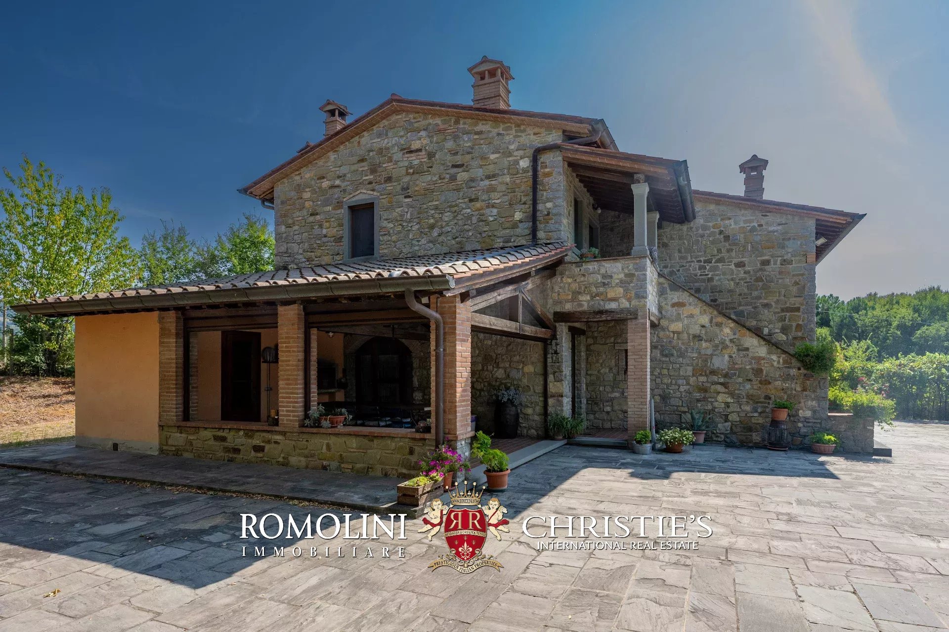 4 Bedroom Villa/Townhouse's Image 4