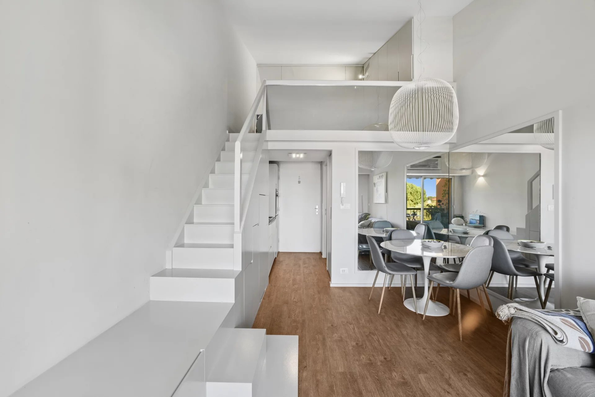 Elégant appartement avec vue mer panoramique