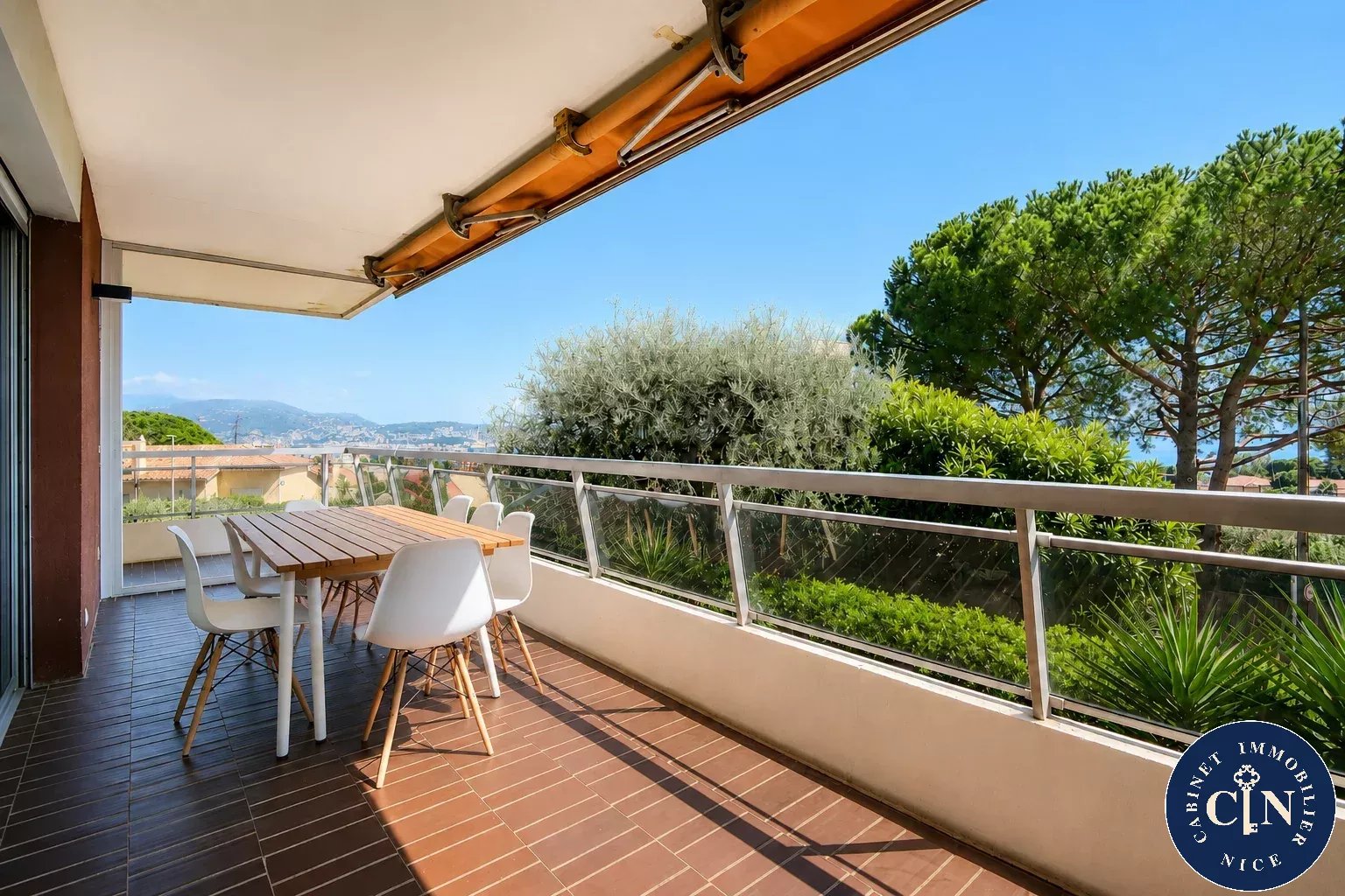 LES BELLES TERRES - 3 pièces 72 m² - Terrasse d'angle vue mer de plus 40 m2 - La Lanterne — photo 16