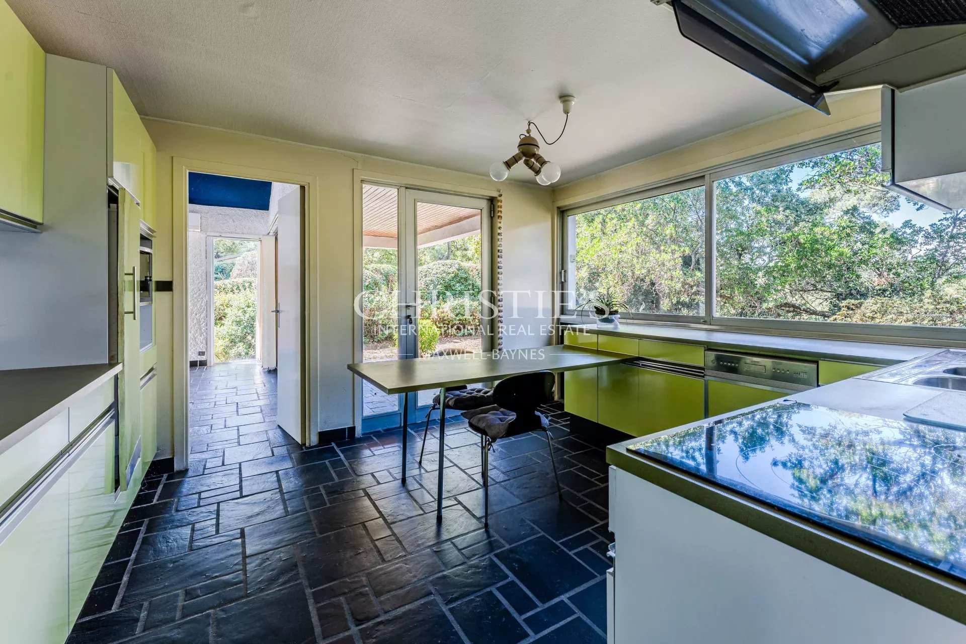 3 Bedroom Villa/Townhouse's Image 4