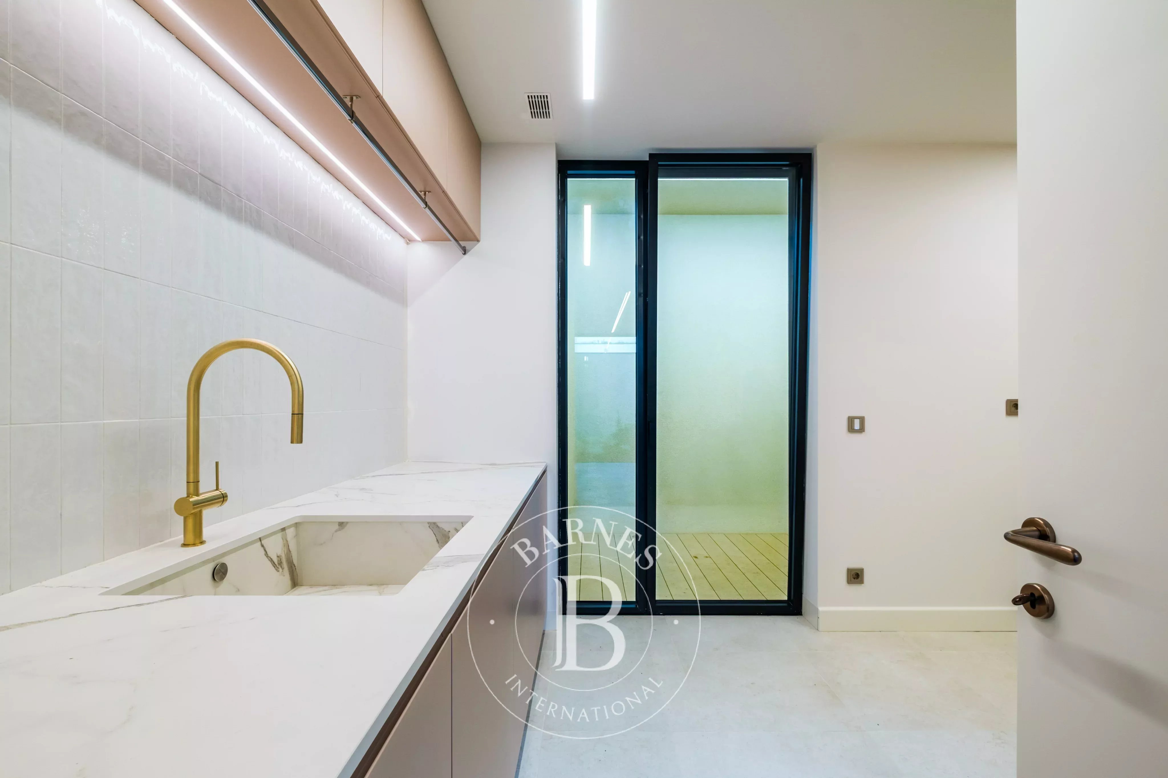 Contemporary villa in Cascais