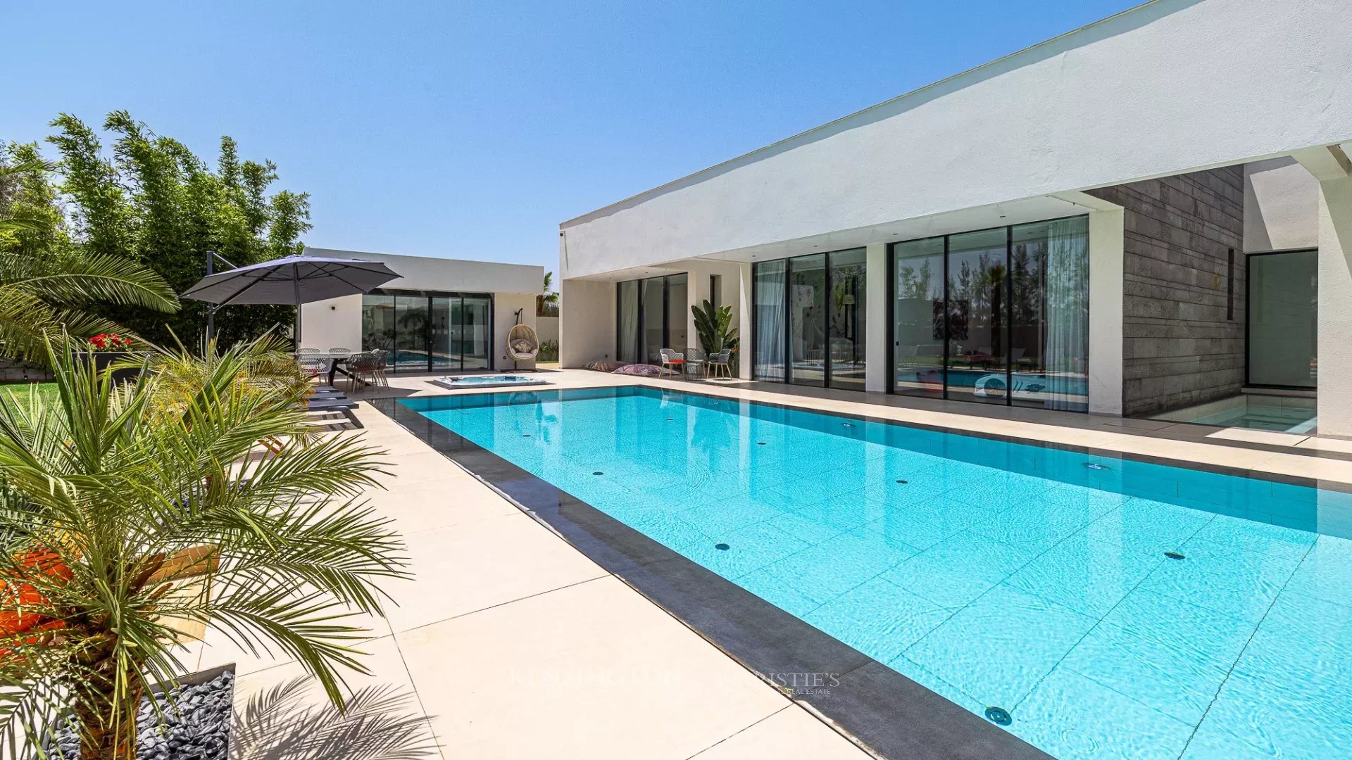 8 Bedroom Villa/Townhouse's Image 62