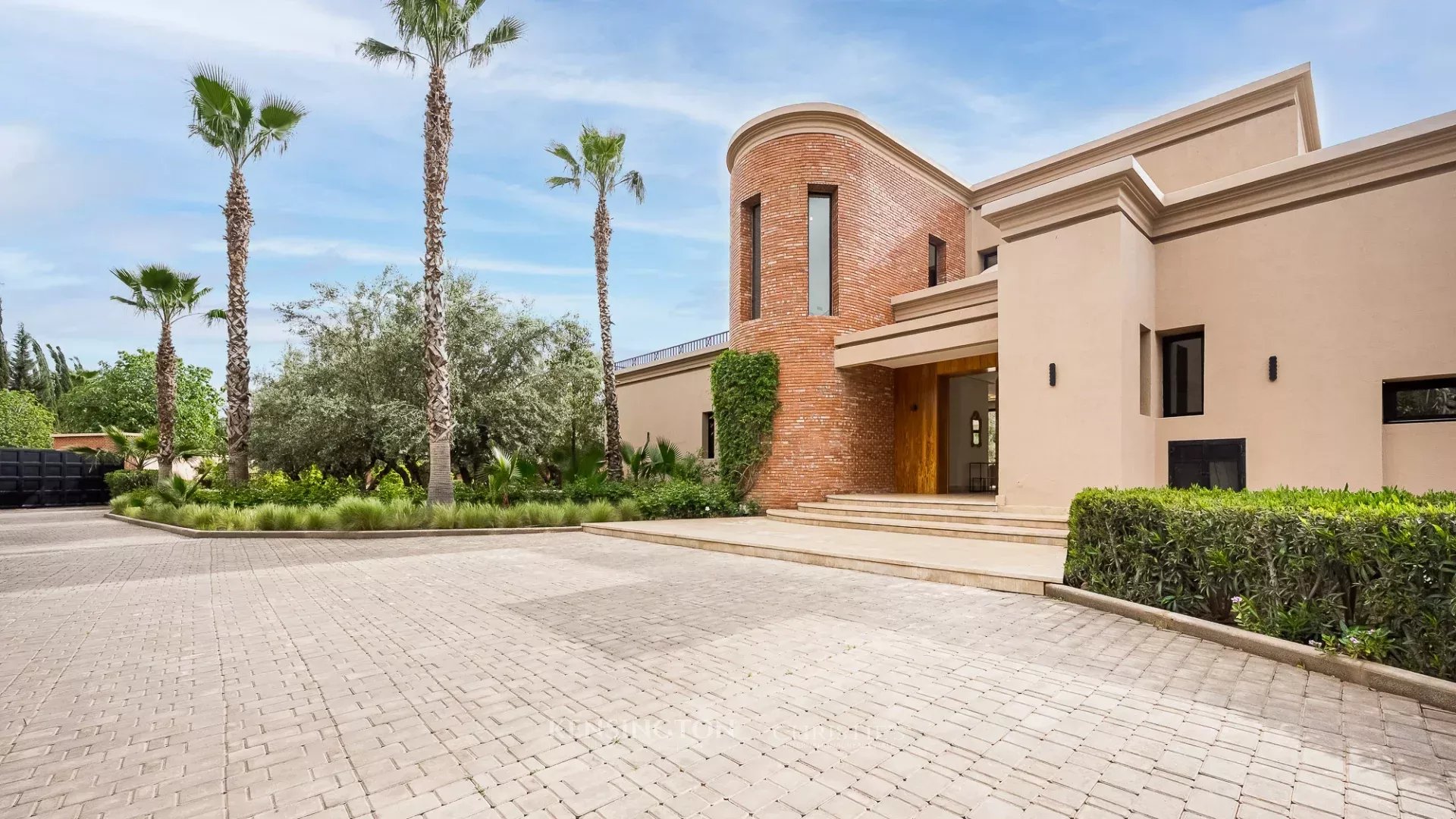 6 Bedroom Villa/Townhouse's Image 23