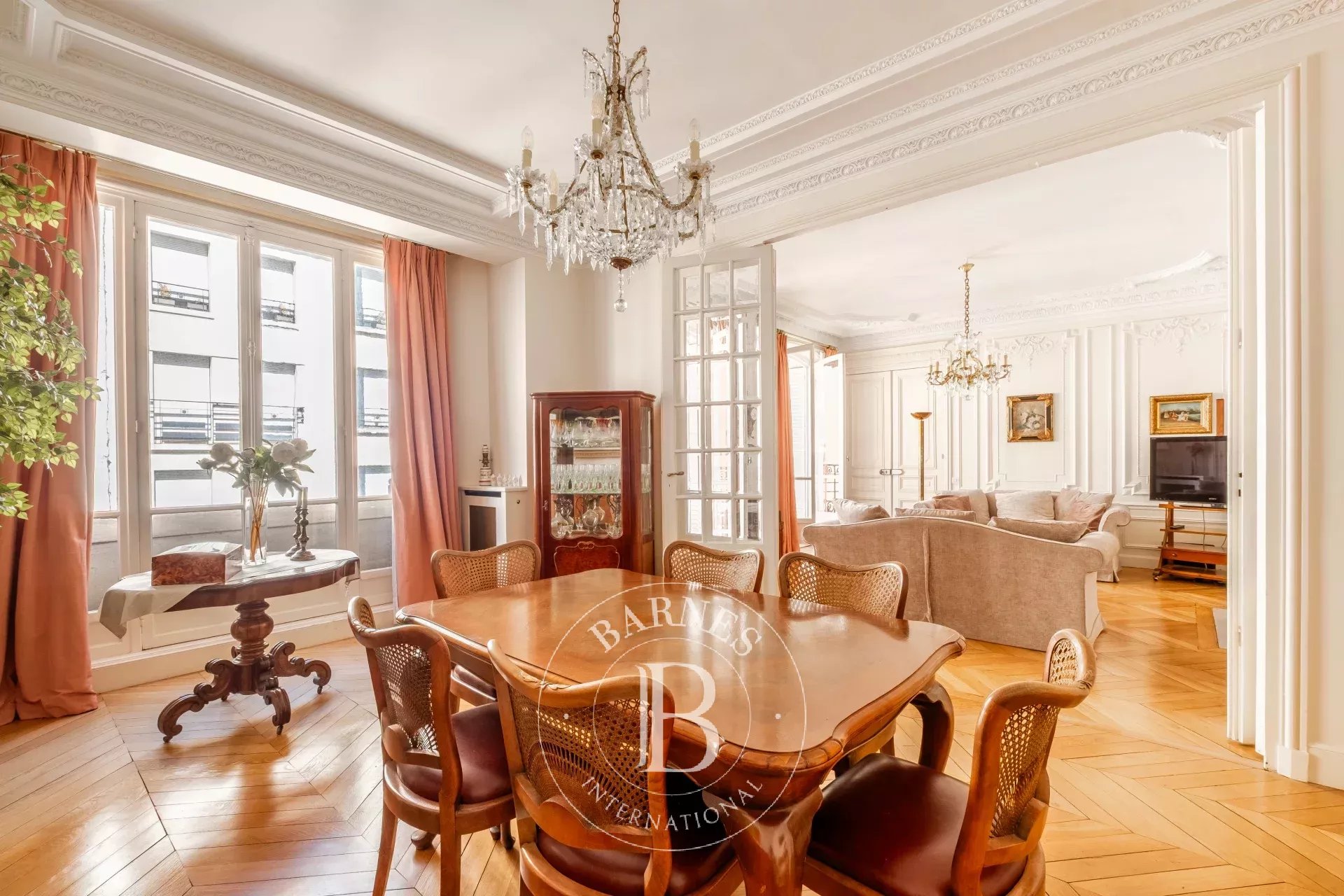 Daire Paris 7ème - picture 5