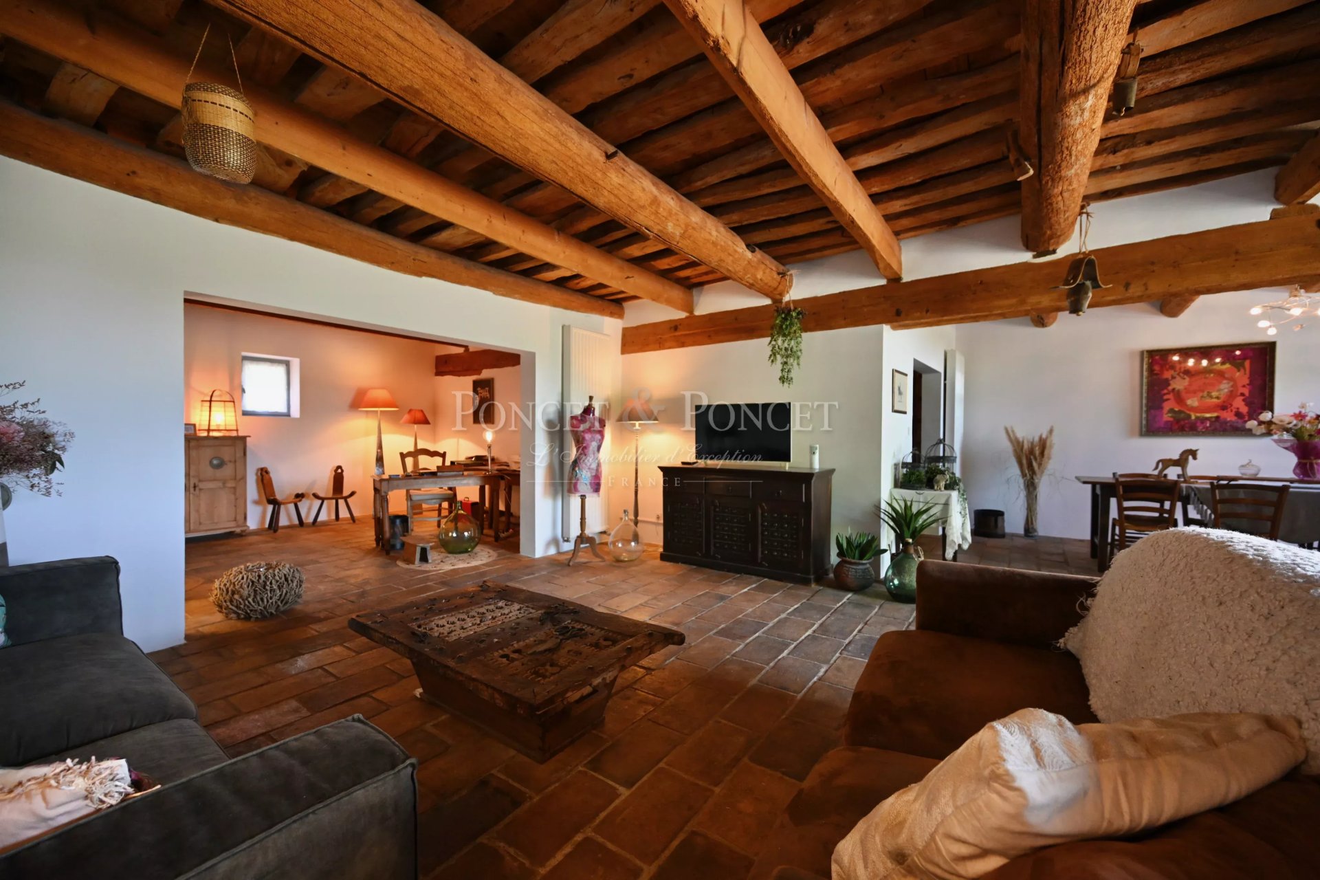 12 Bedroom Villa/Townhouse's Image 20