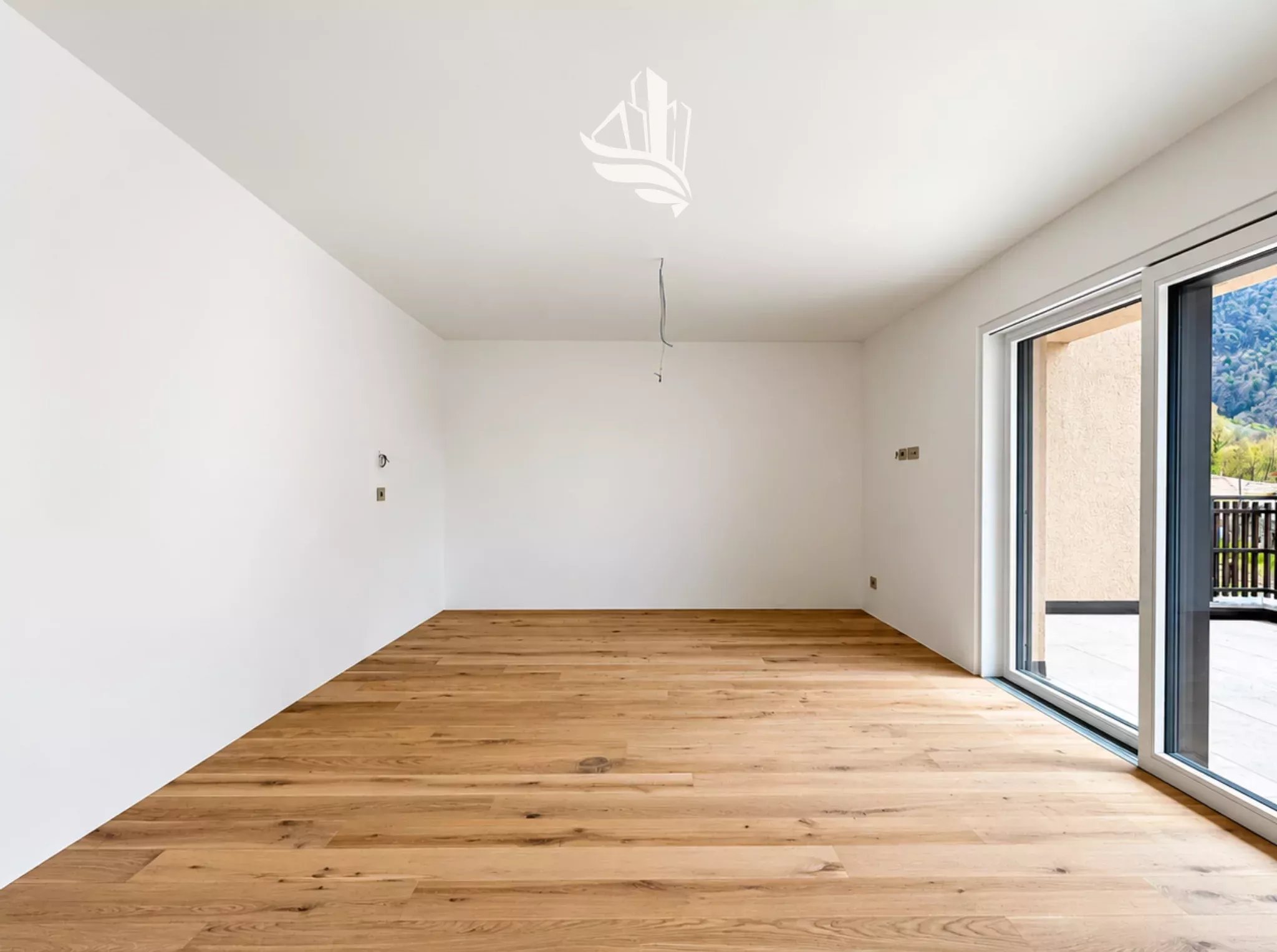 Montan-Glen: 4-Zimmer-Wohnung mit Panoramablick in ruhiger Sonnenlage