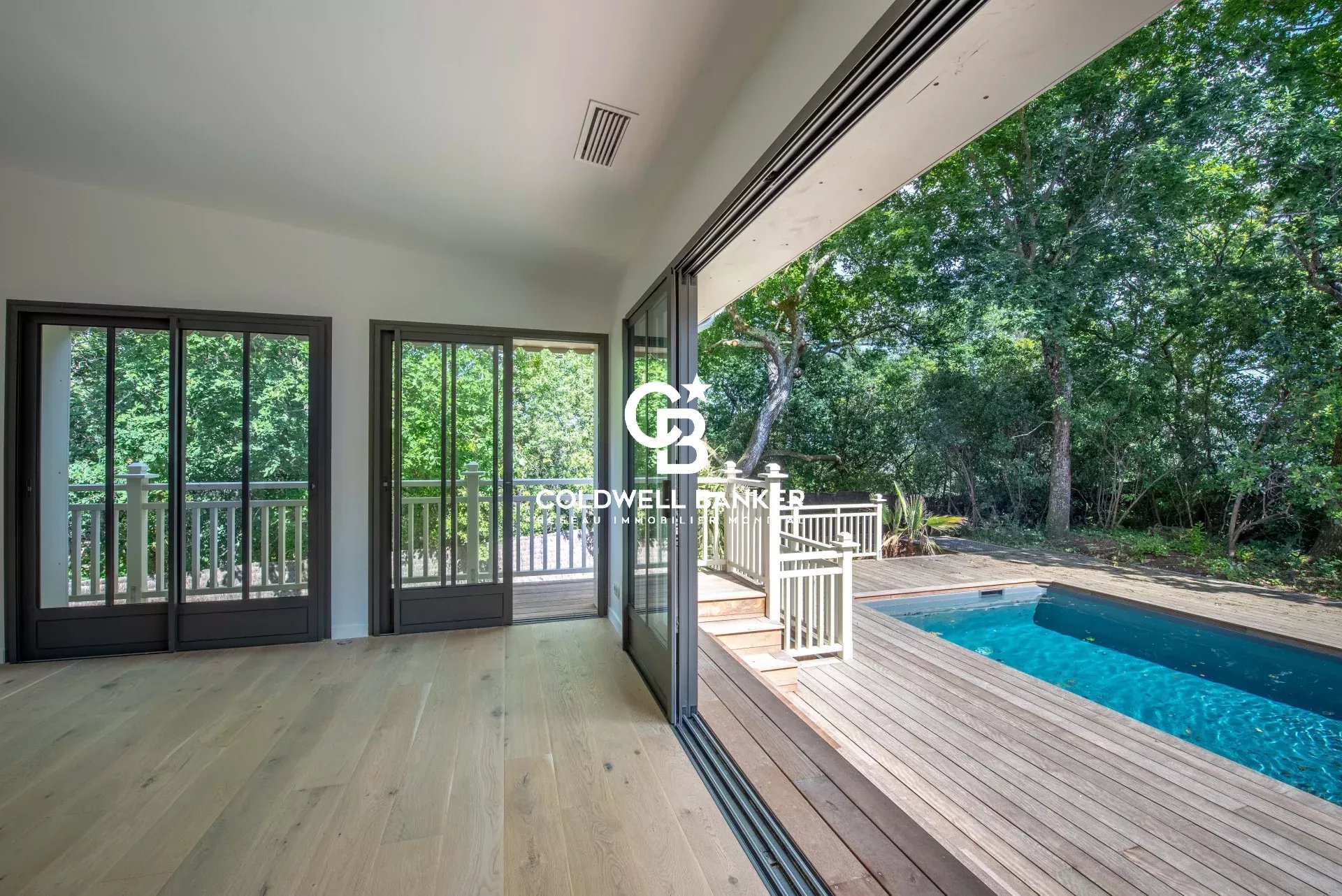 Agence immobilière de Silver Coast Int. Realty