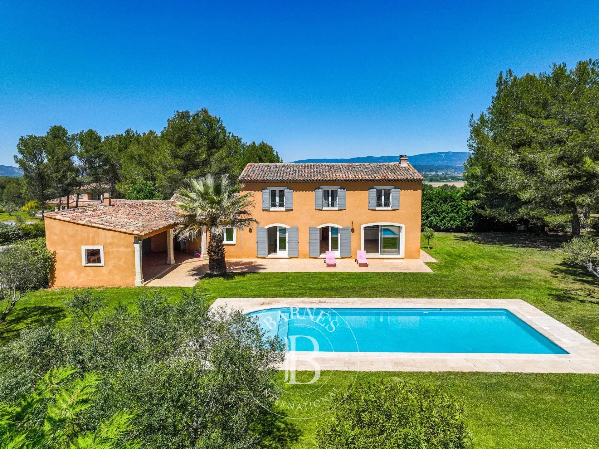 NORTH AIX EN PROVENCE-2400 SQFT HOUSE-4 BEDROOMSSWIMMING POOL