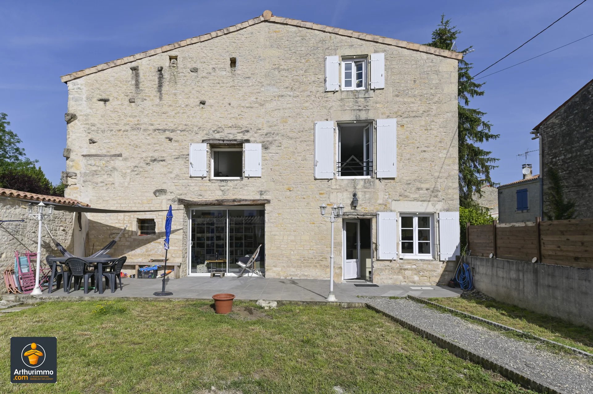 Maison en pierre 99m² à Vallans