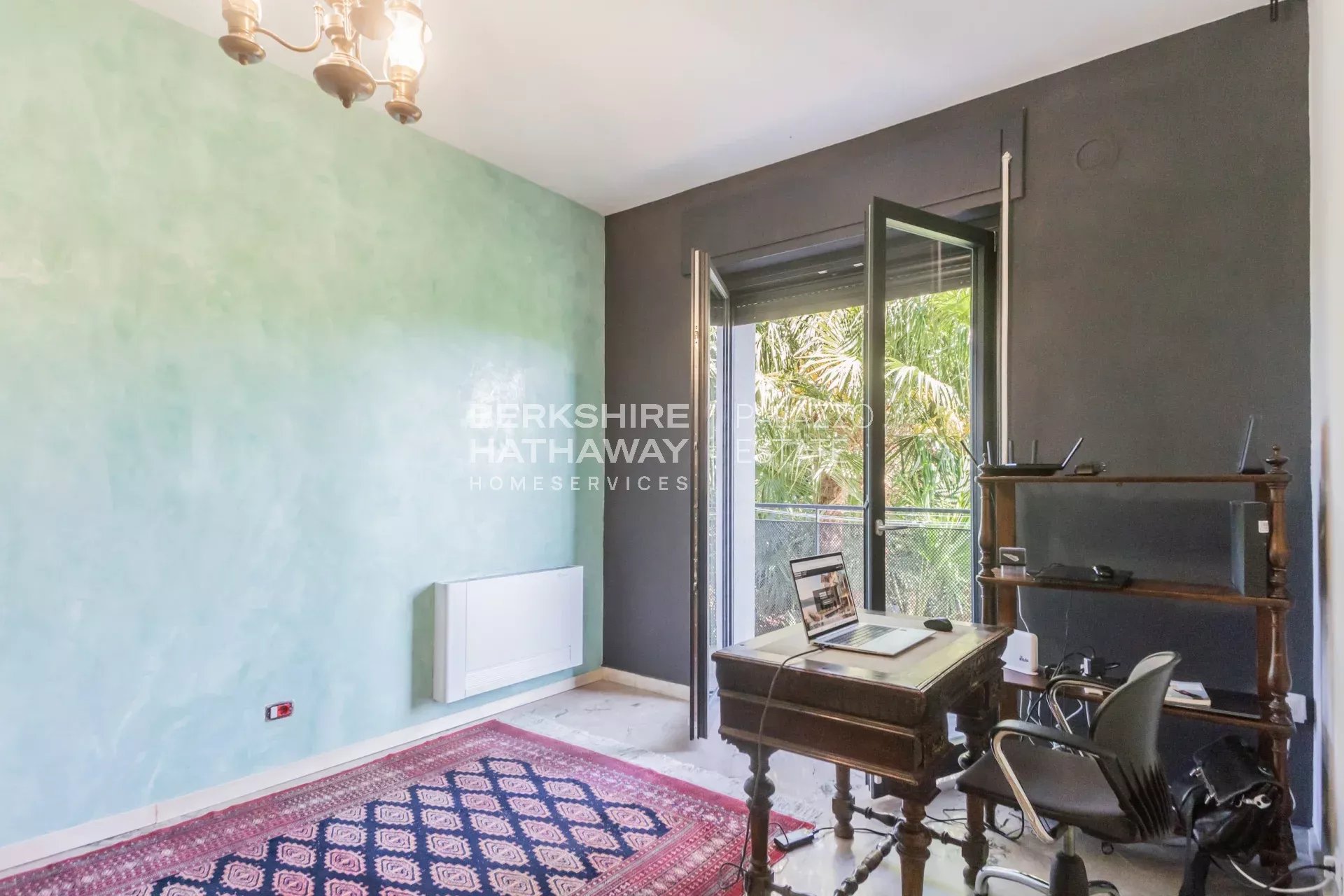 Villa bifamiliare con giardino a Biandronno, a pochi passi dal Lago di Varese