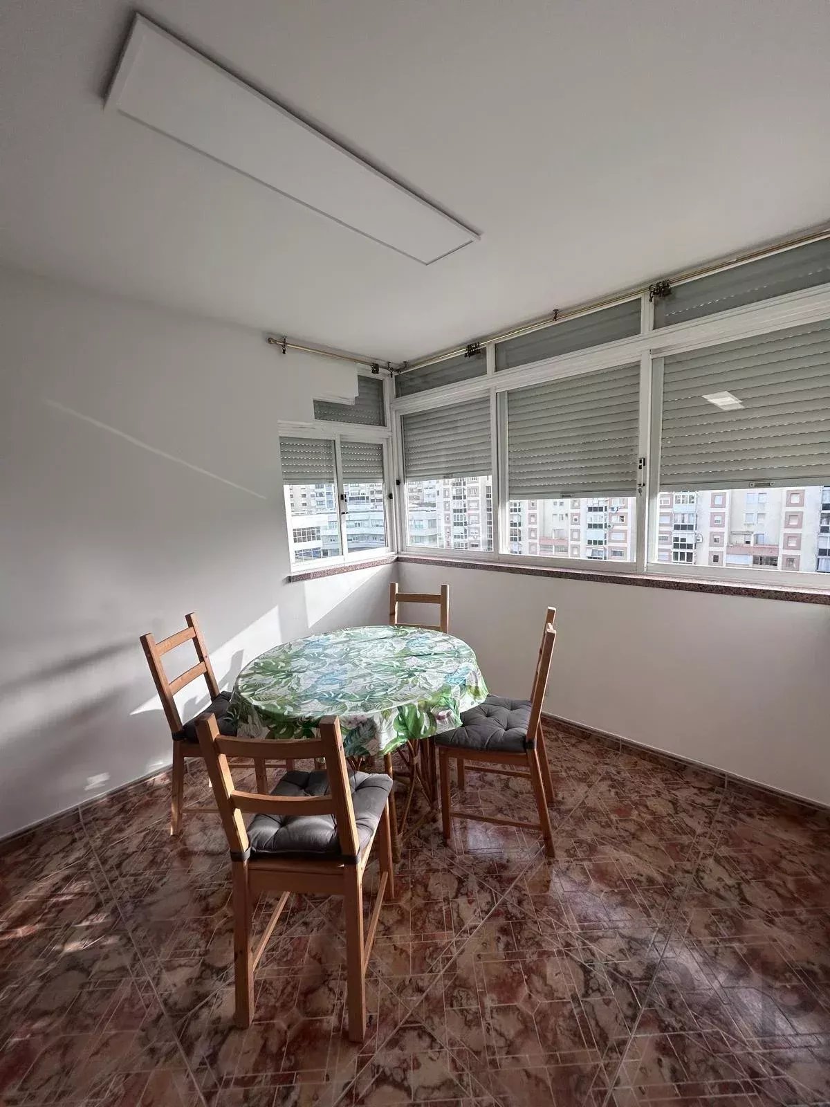 Modern 2-Bedroom Apartment 6th floor and Garage 87149317 image 14